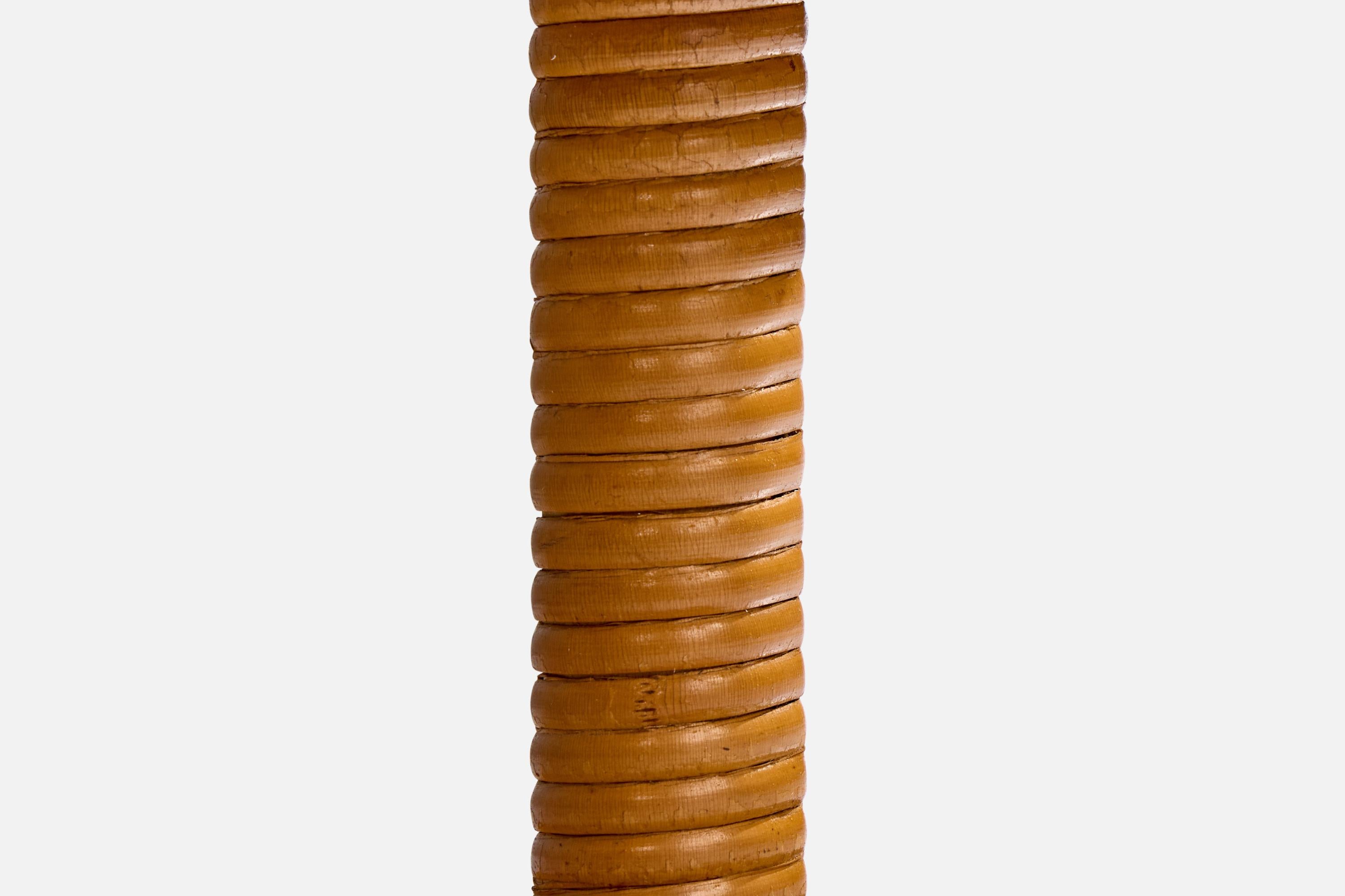 French Designer, Table Lamp, Rattan, France, 1970s For Sale 4