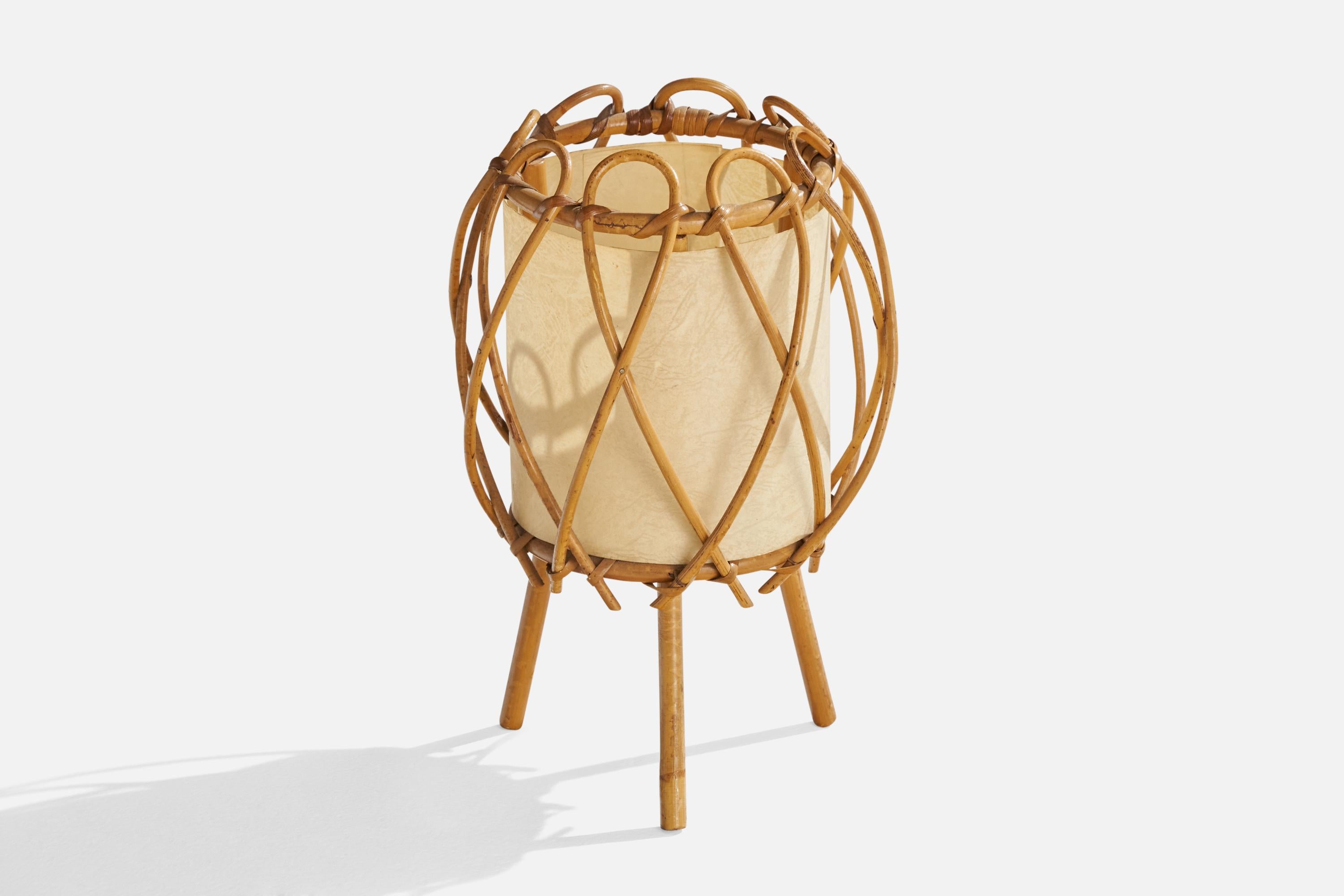 Mid-Century Modern French Designer, Table Lamp, Rattan, Parchment Paper, France, 1960s For Sale