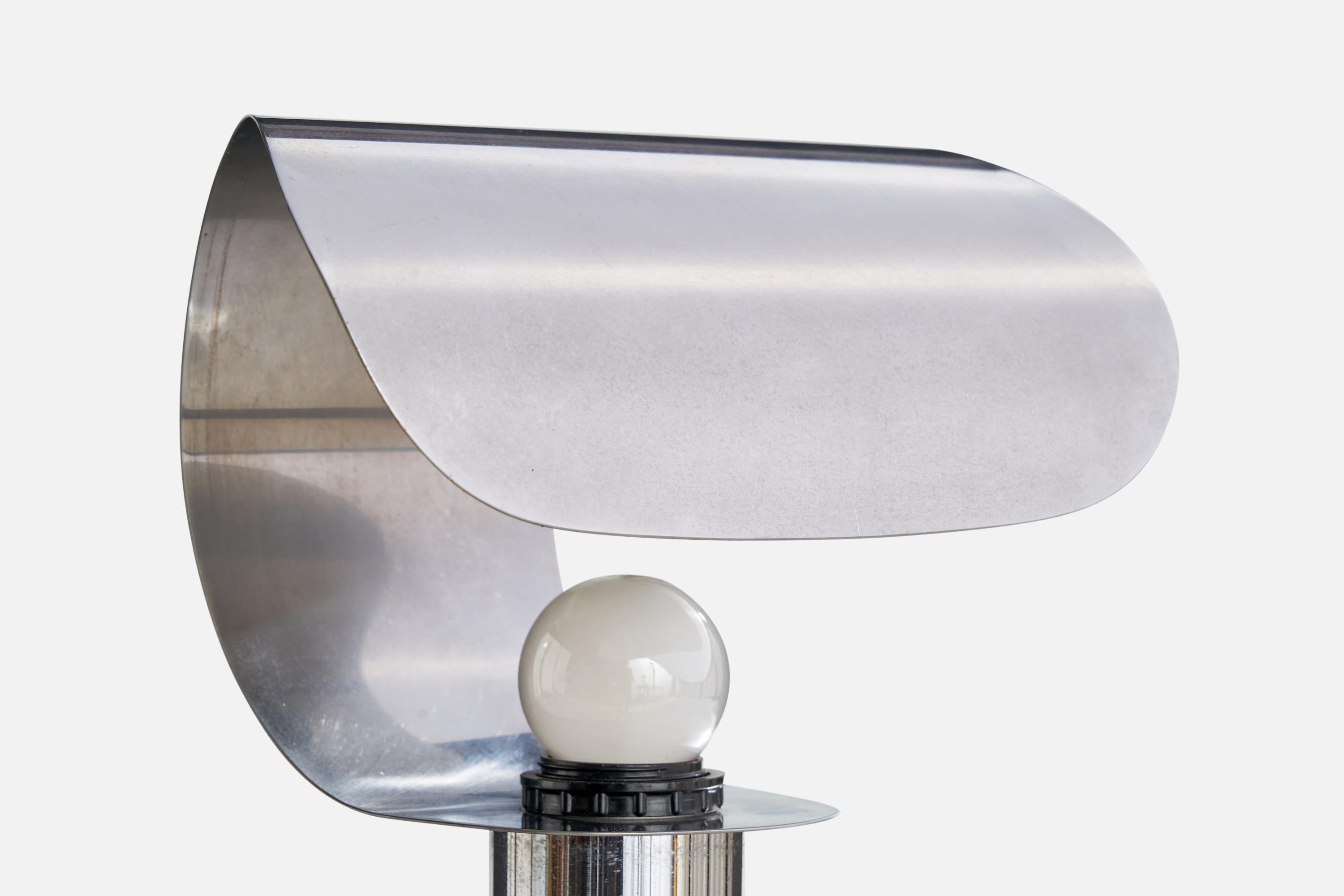 French Designer, Table Lamp, Steel, France, 1970s 3