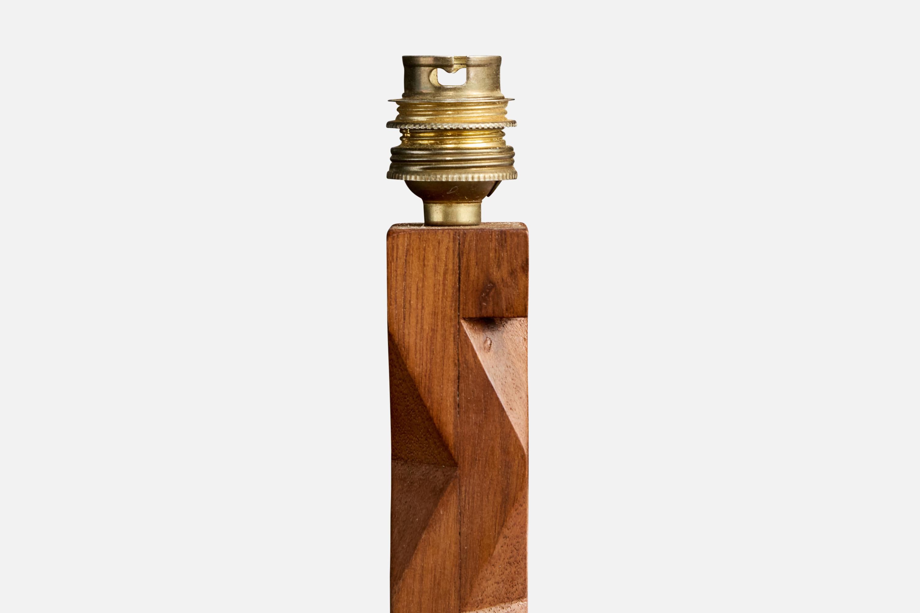 Diseñador francés, Lámpara de mesa, Madera, Latón, Francia, Años 50 en Bueno estado para la venta en High Point, NC
