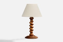 Französischer Designer, Tischlampe, Holz, Frankreich, 1960er Jahre