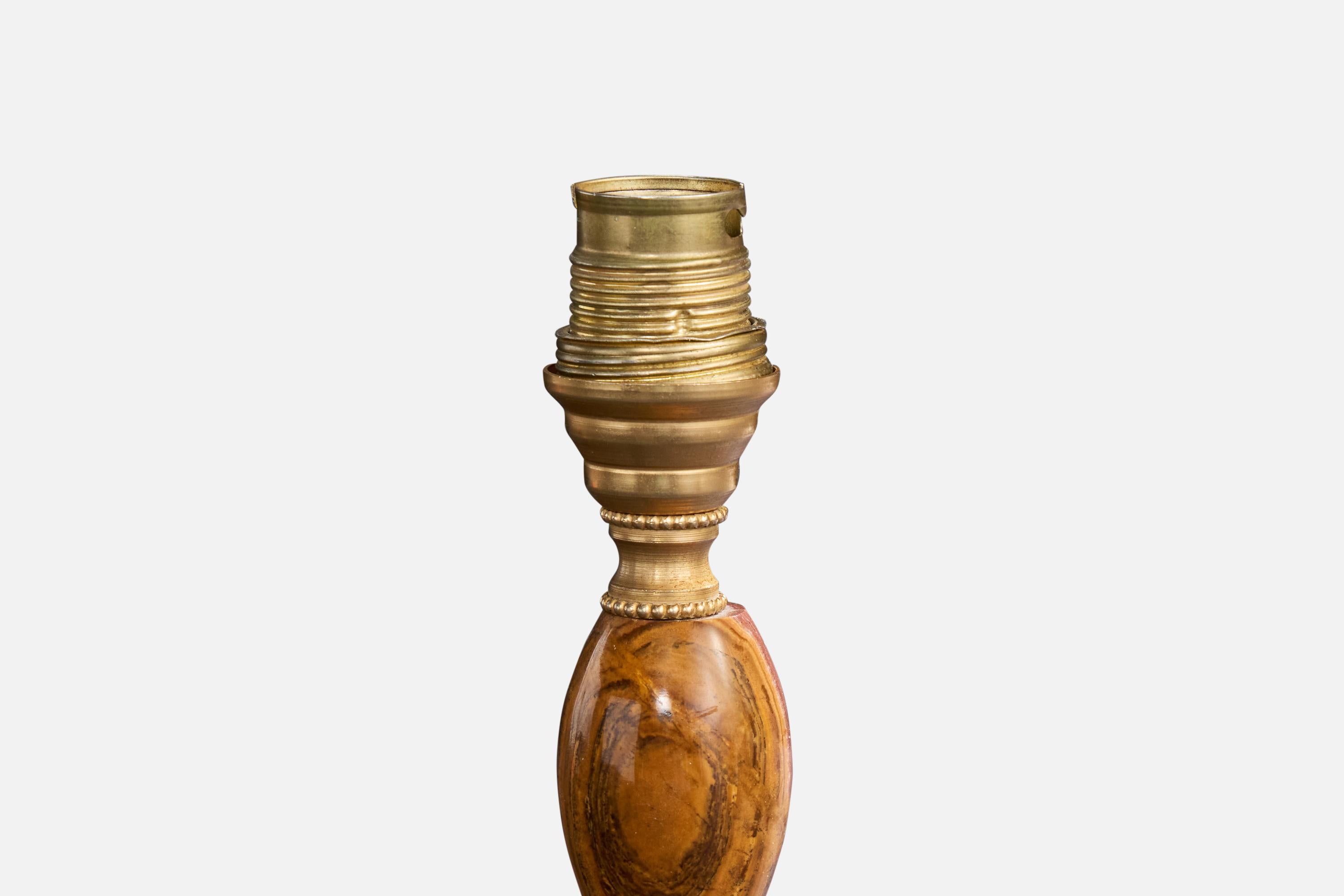 Milieu du XXe siècle Designer français, lampes de table, laiton, albâtre, tissu, France, années 1930 en vente