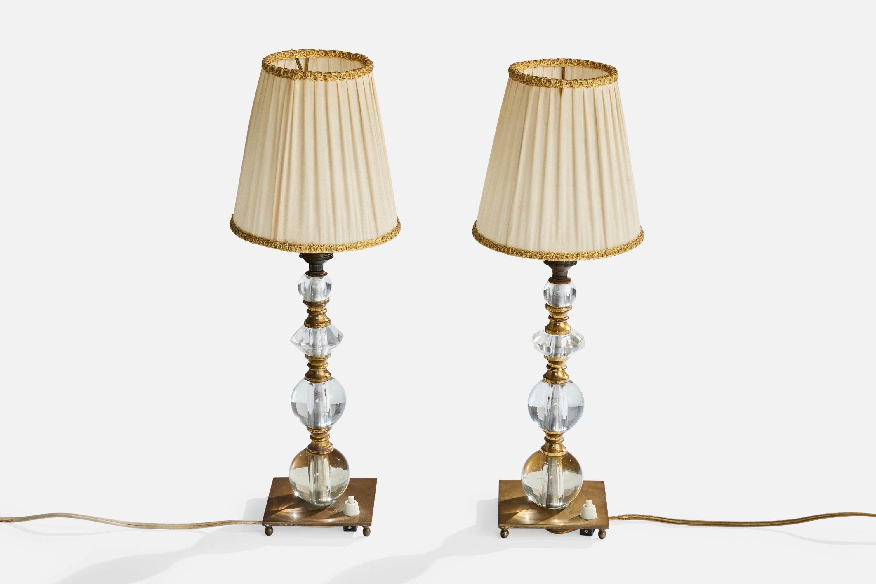 Mid-Century moderno Lampade da tavolo di design francese, ottone, vetro, tessuto, Francia, anni '50 in vendita
