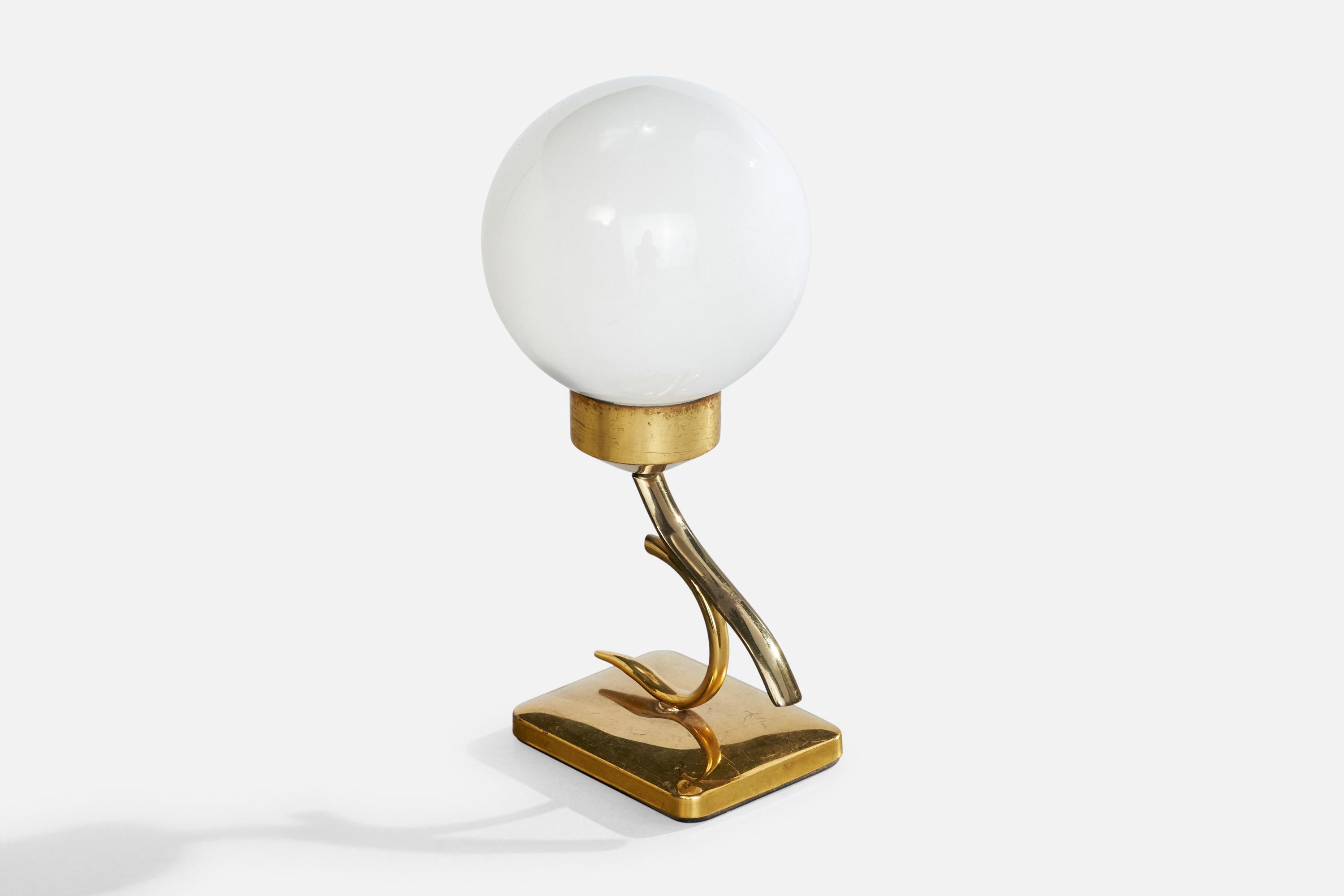 Französische Designerin, Tischlampen, Messing, Glas, Frankreich, 1950er Jahre im Angebot 3