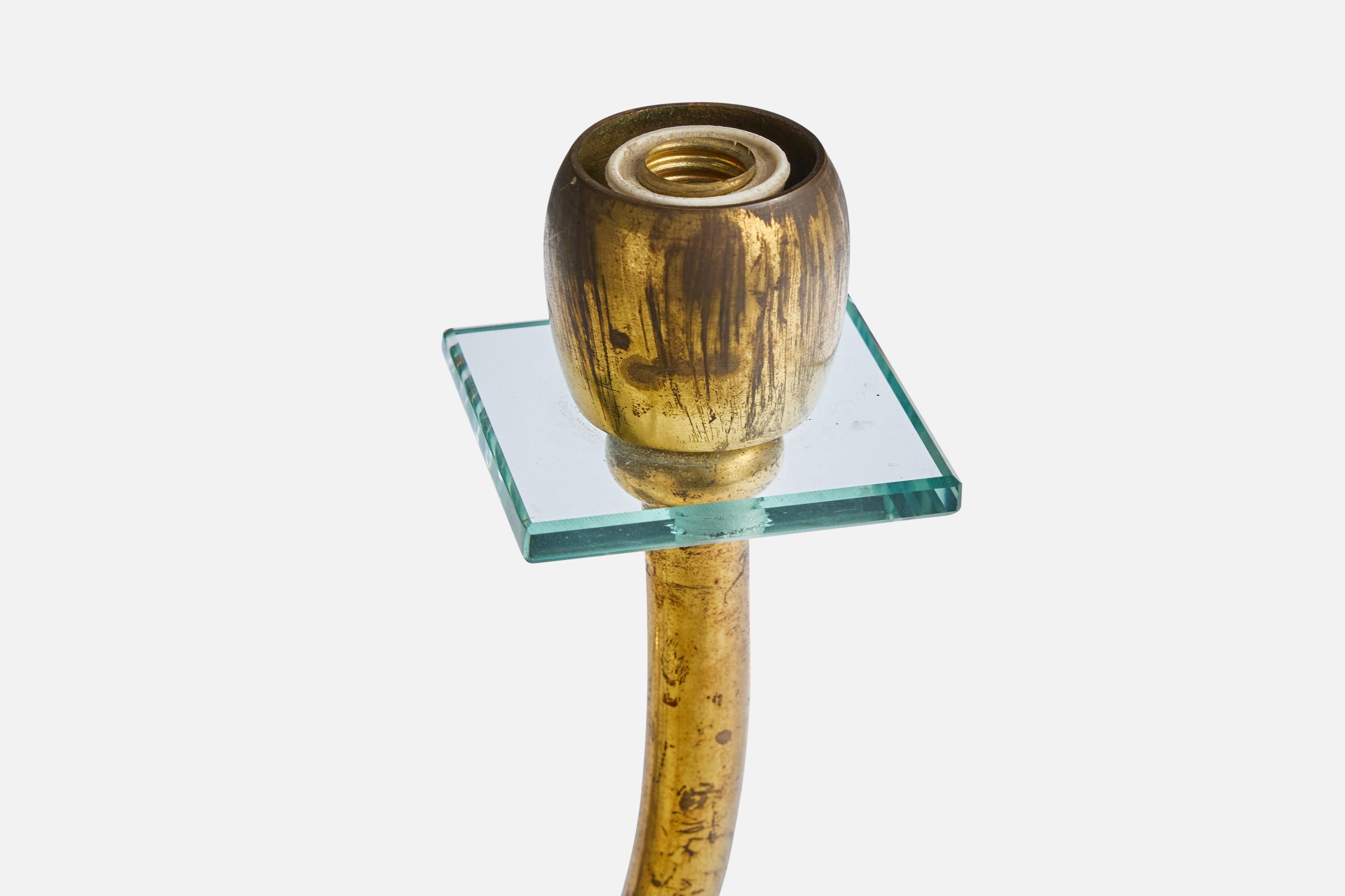 Milieu du XXe siècle Designer français, lampes de table, laiton, verre, marbre, tissu, France, années 1940 en vente