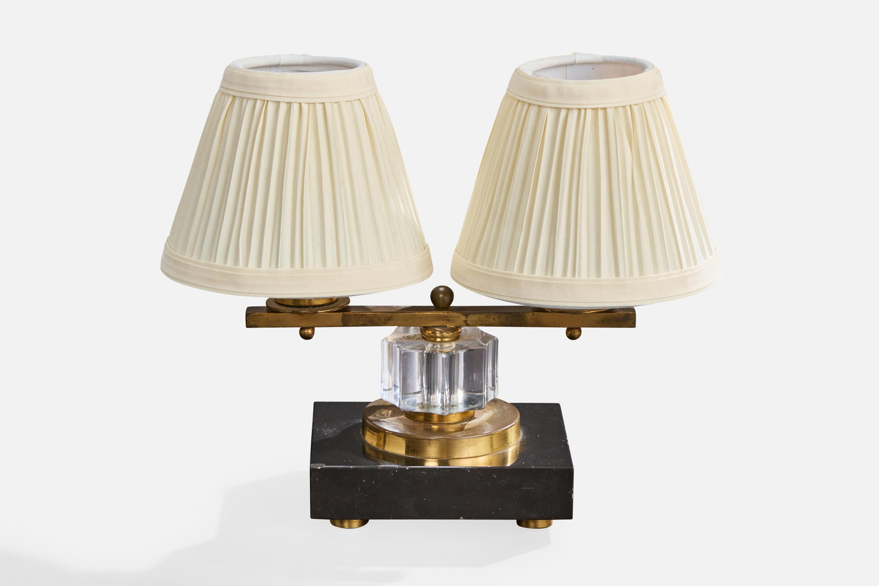 Francese Lampade da tavolo di design francese, ottone, marmo, acrilico, tessuto, Francia, anni '50 in vendita