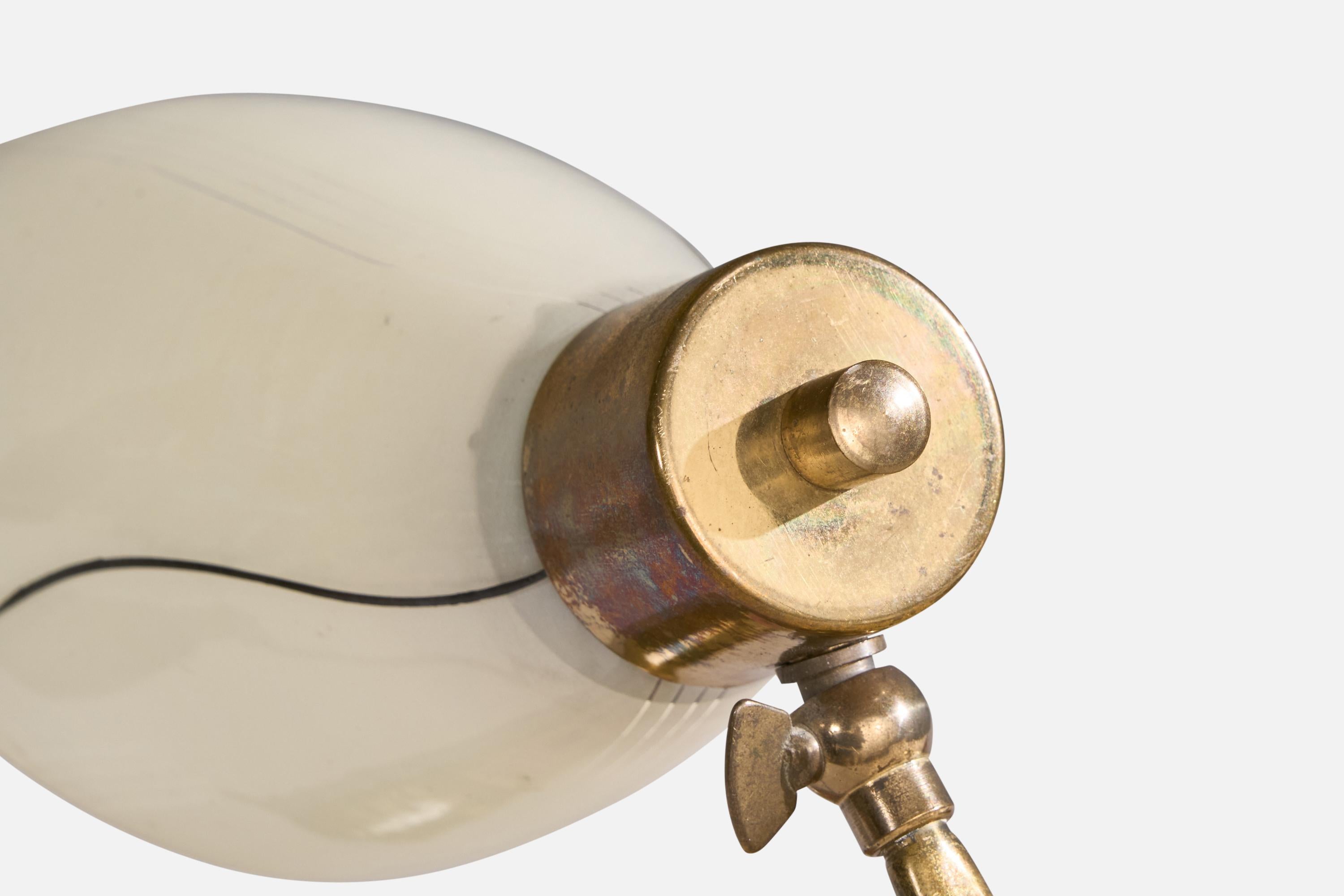French Designer, Table Lamps, Brass, Metal, Glass, France, 1950s For Sale 4