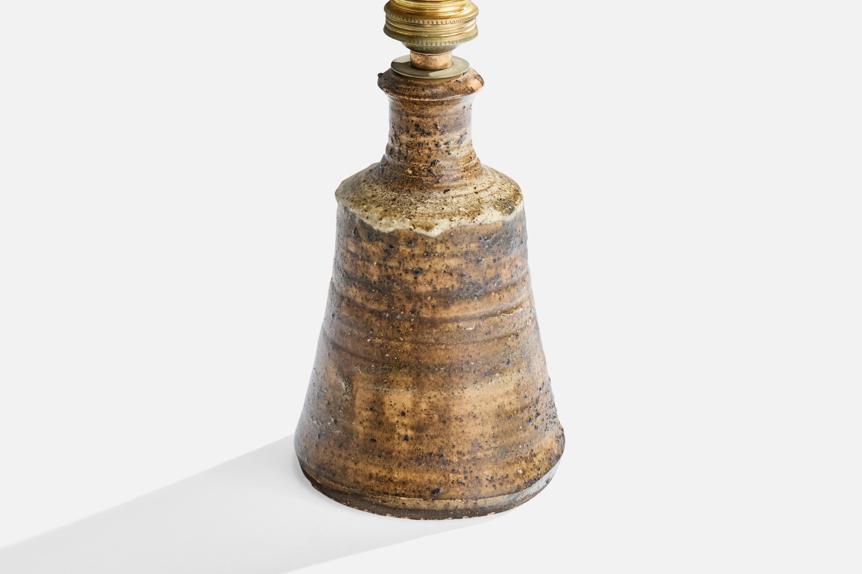 Lampade da tavolo di design francese, ceramica, ottone, Francia, anni '50 In condizioni buone in vendita a High Point, NC