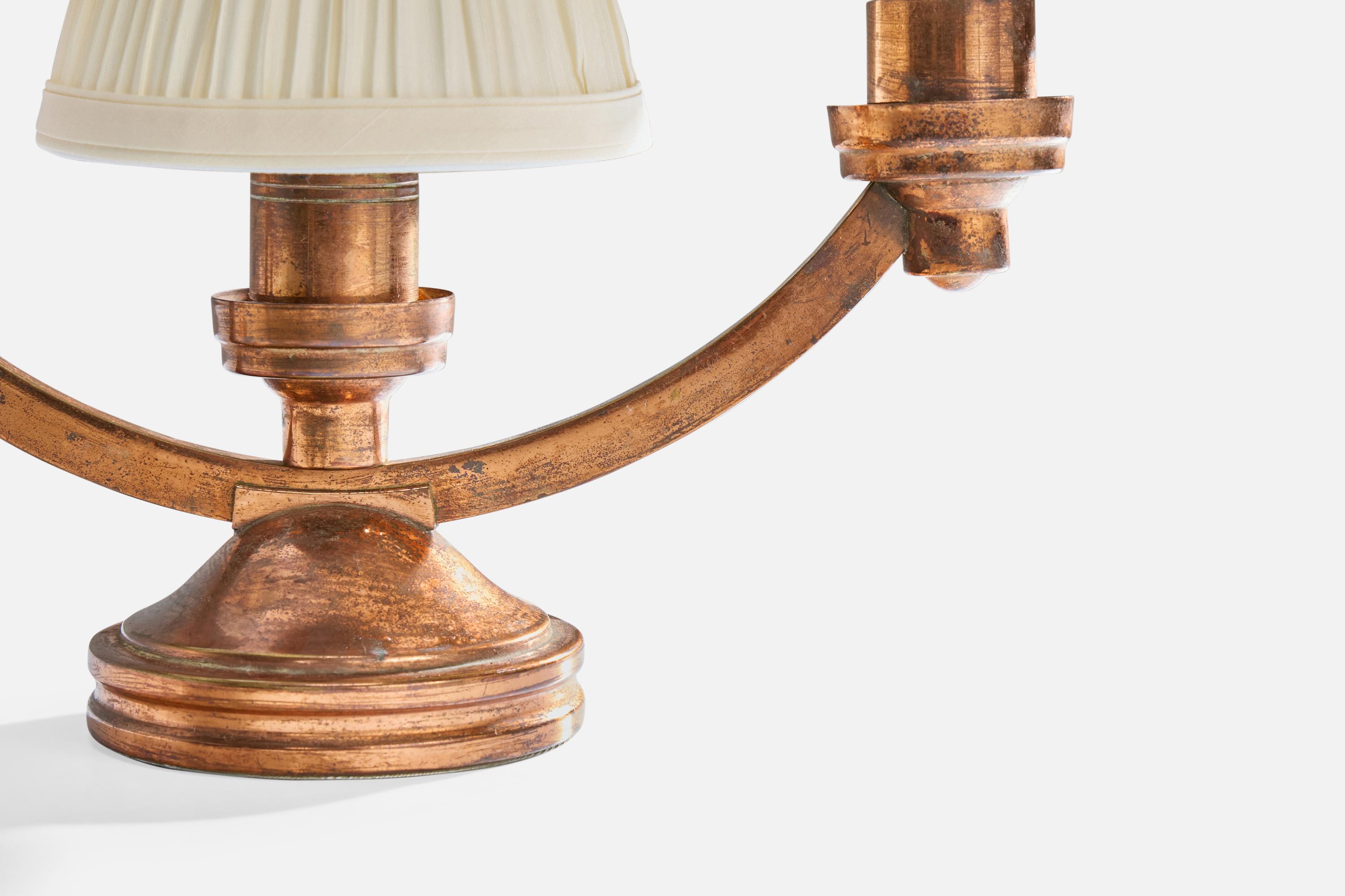 Rame Designer francese, lampade da tavolo, rame, tessuto, Francia, anni '40 in vendita