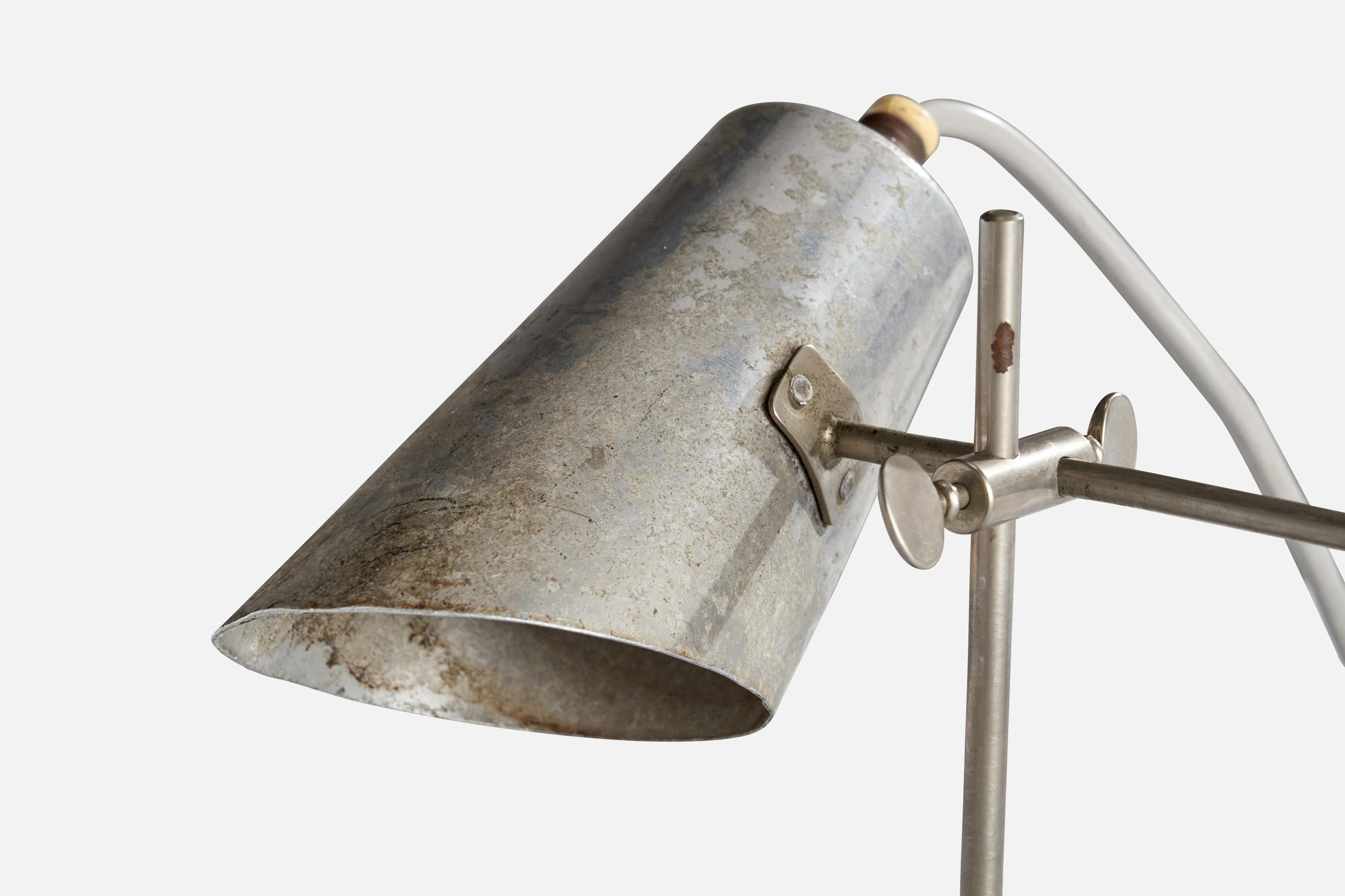 French Designer, Table Lamps, Metal, France, 1930s For Sale 5