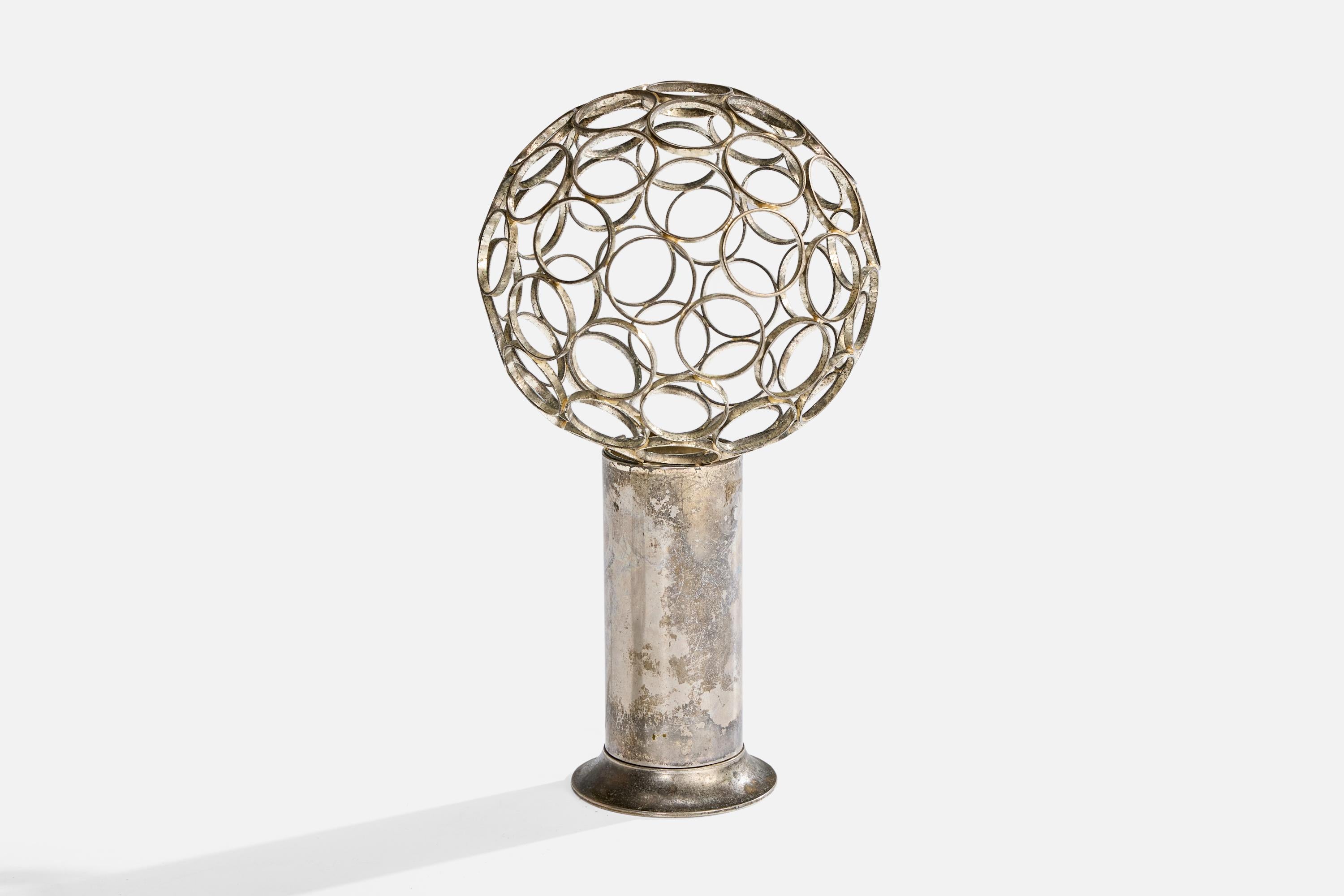 Français Designer français, lampes de table, acier, France, années 1970 en vente