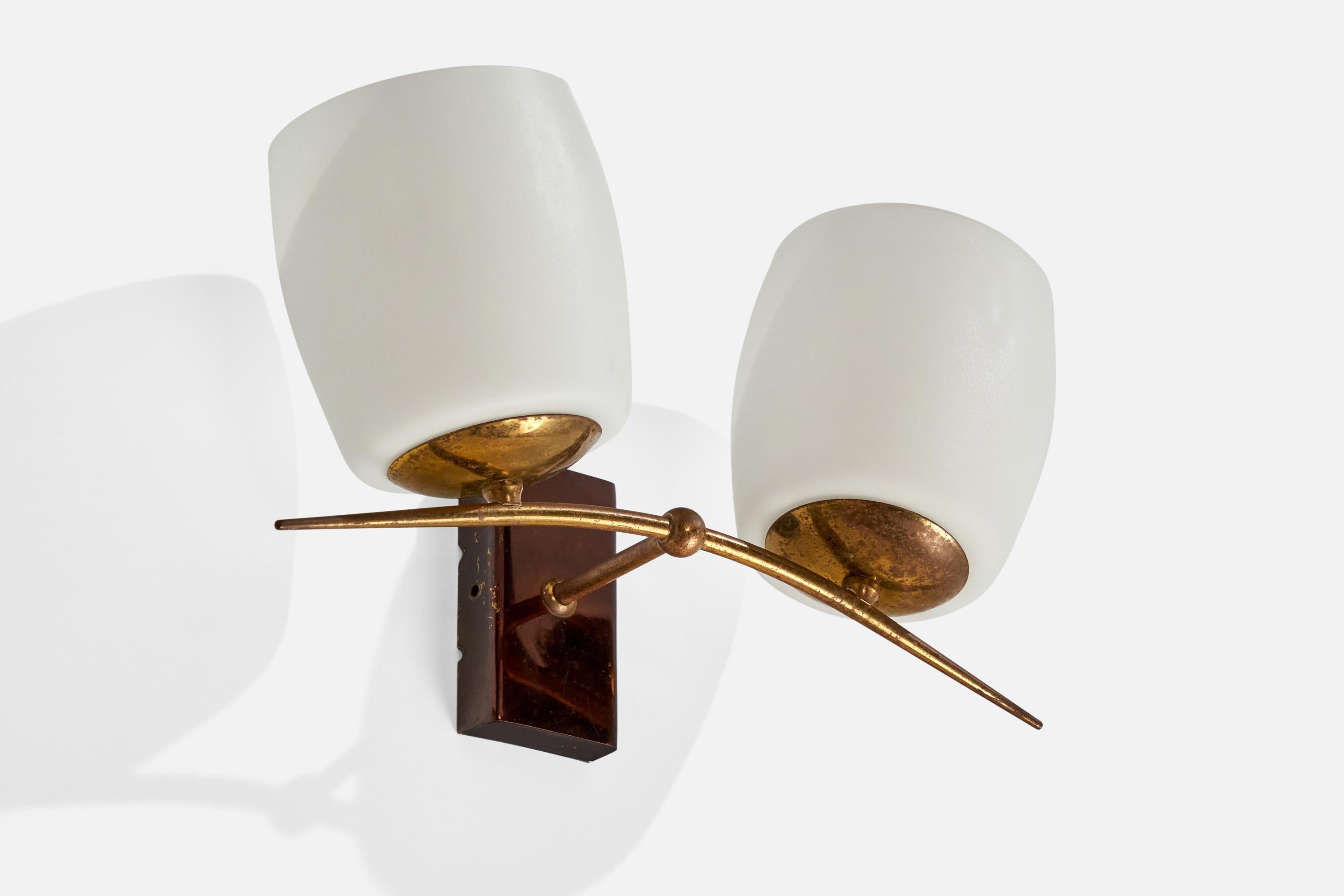Mid-Century moderno Lampada da parete di design francese, ottone, rame, vetro, Francia, anni '50 in vendita