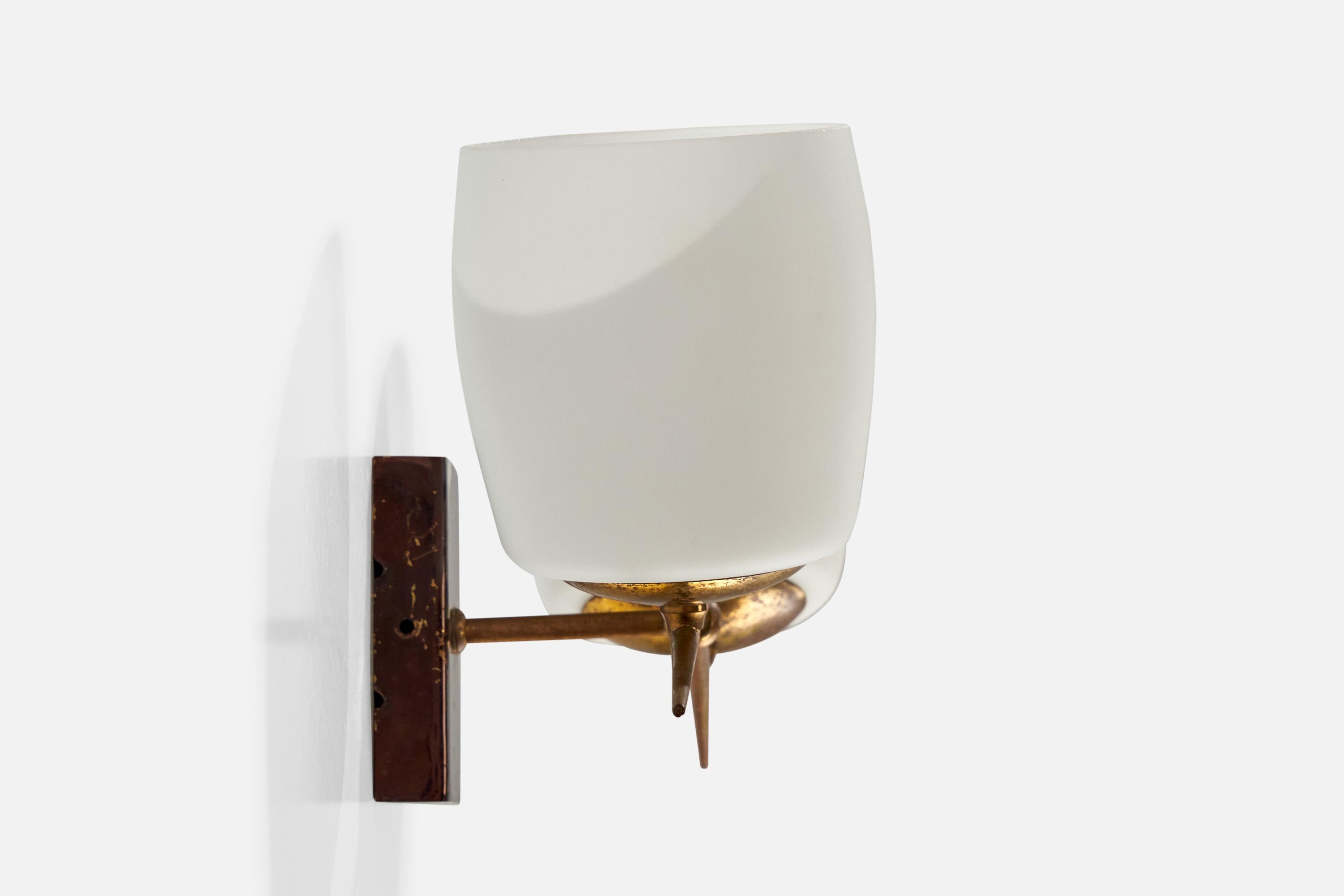 Francese Lampada da parete di design francese, ottone, rame, vetro, Francia, anni '50 in vendita