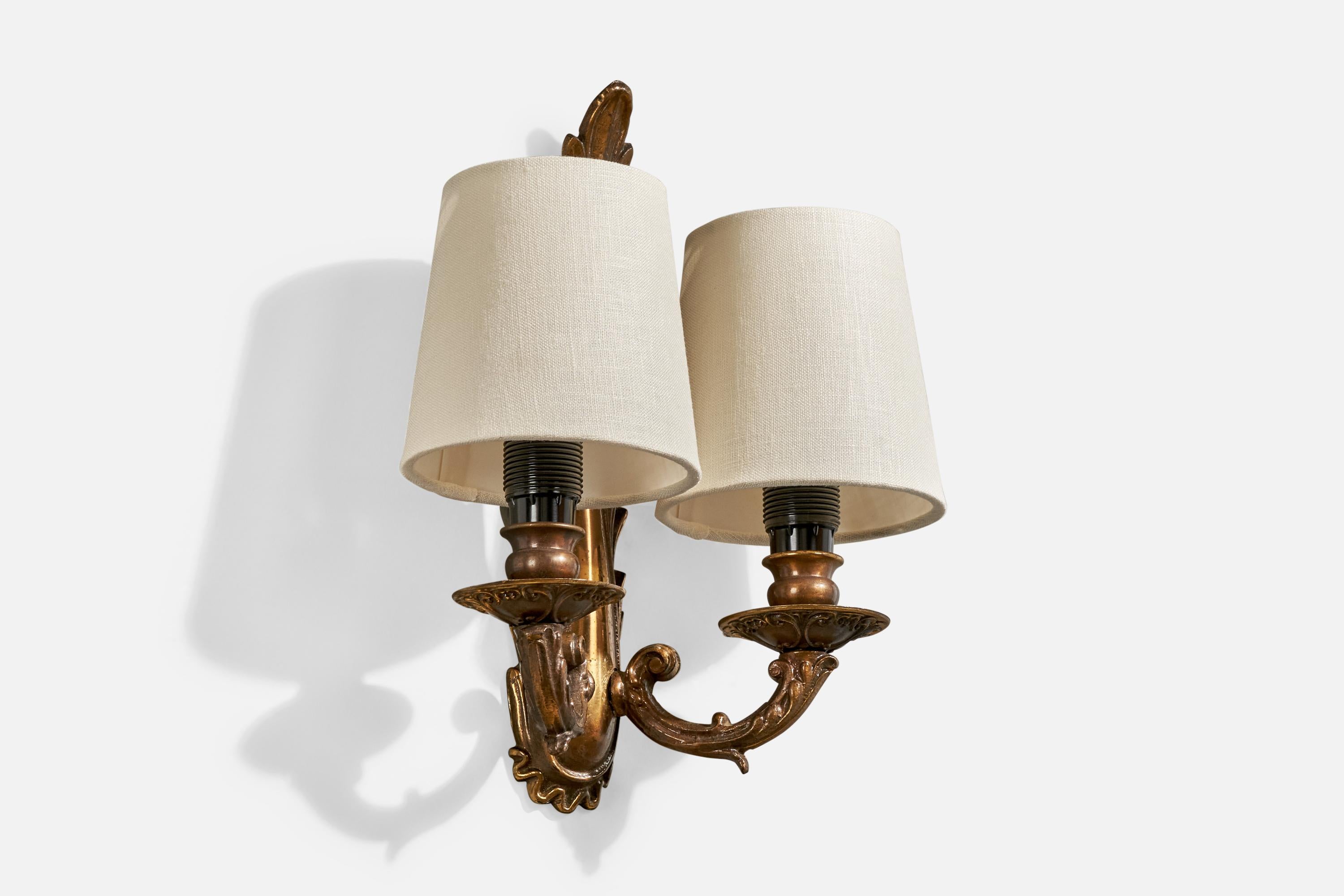 Scandinavian Modern French Designer, Wall Light, Brass, Fabric, France, 1940s For Sale
