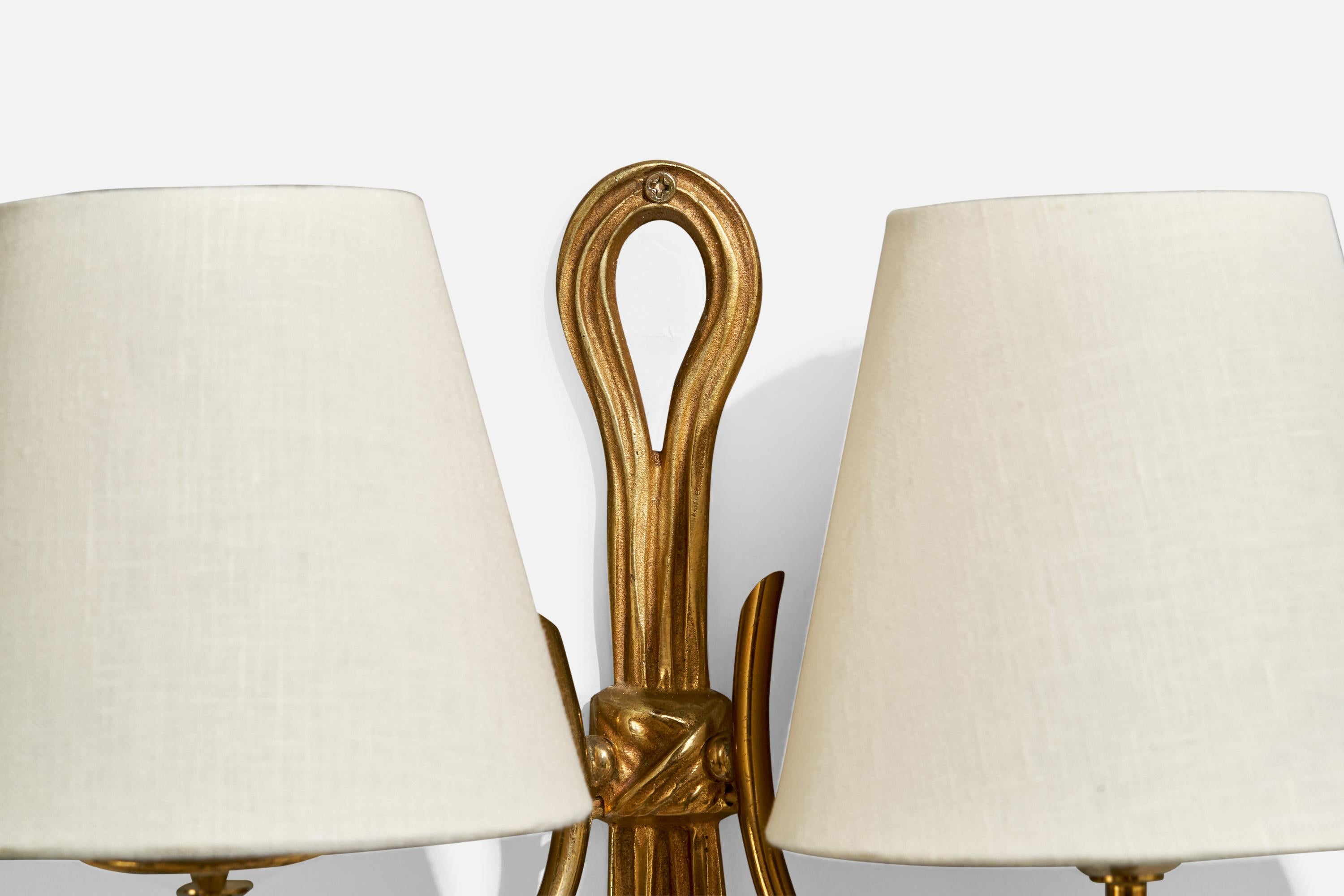 French Designer, Wall Light, Brass, Fabric, France, 1940s For Sale 1