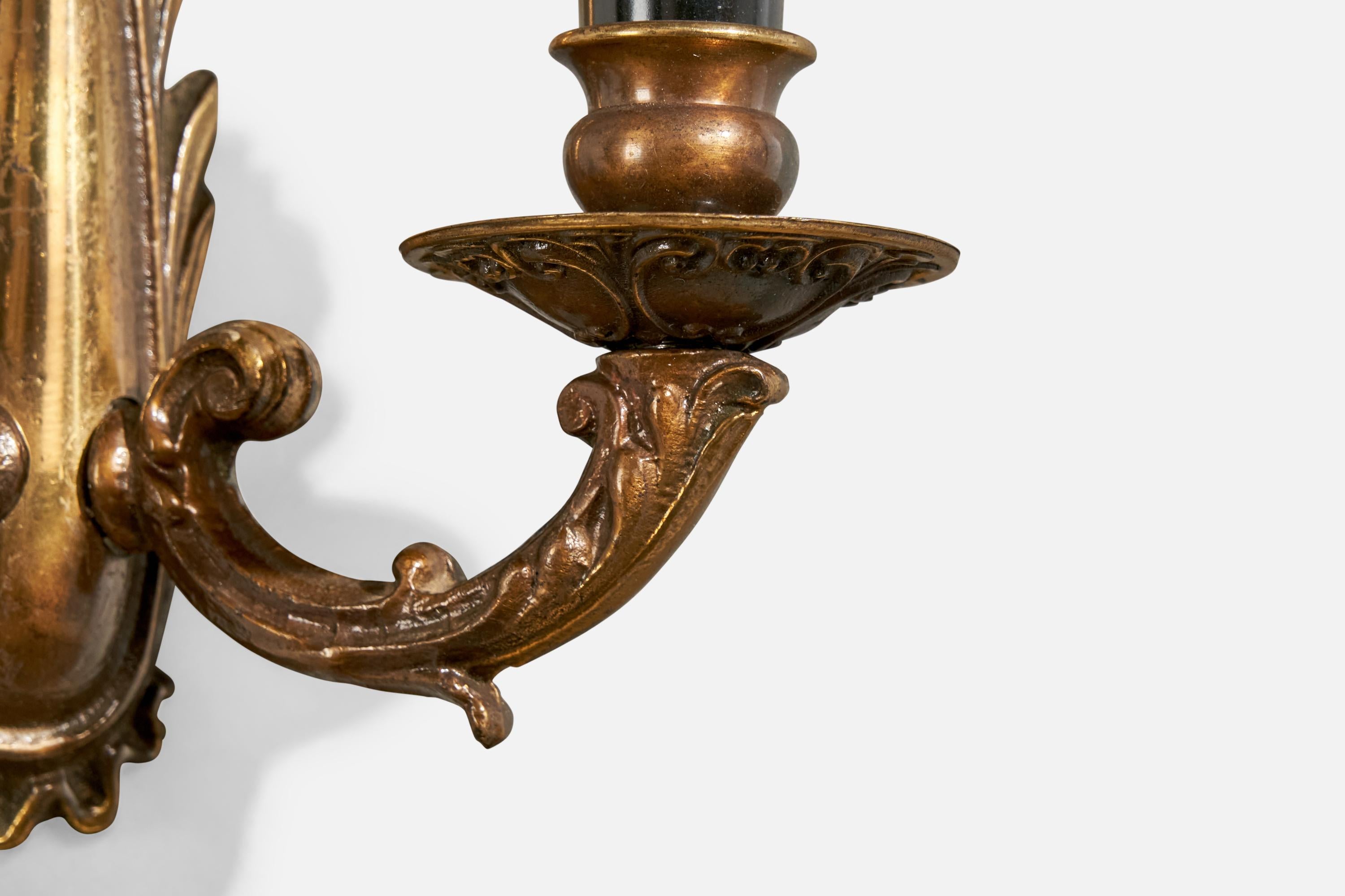 French Designer, Wall Light, Brass, Fabric, France, 1940s For Sale 3