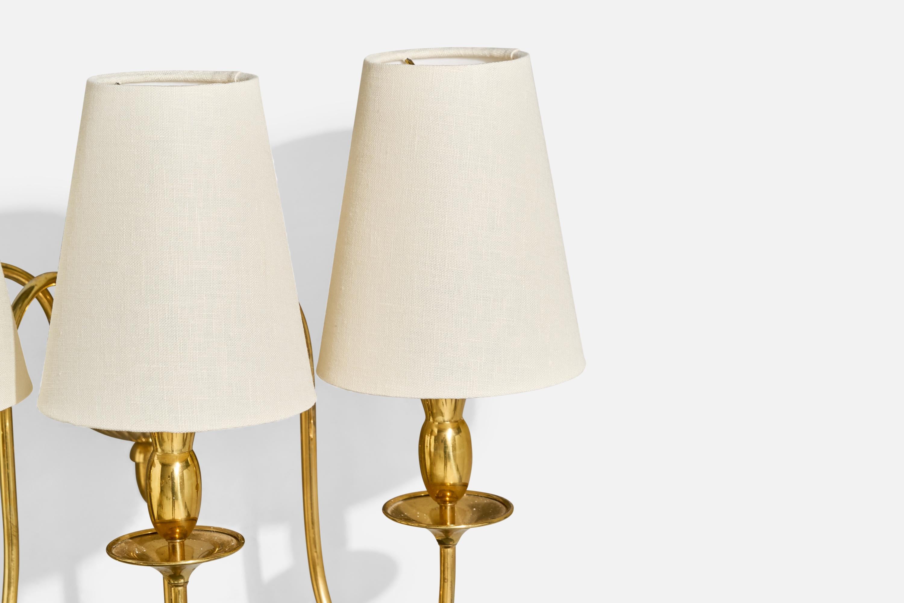 Designer francese, lampada da parete, ottone, tessuto, Francia, anni '1940 in vendita 2