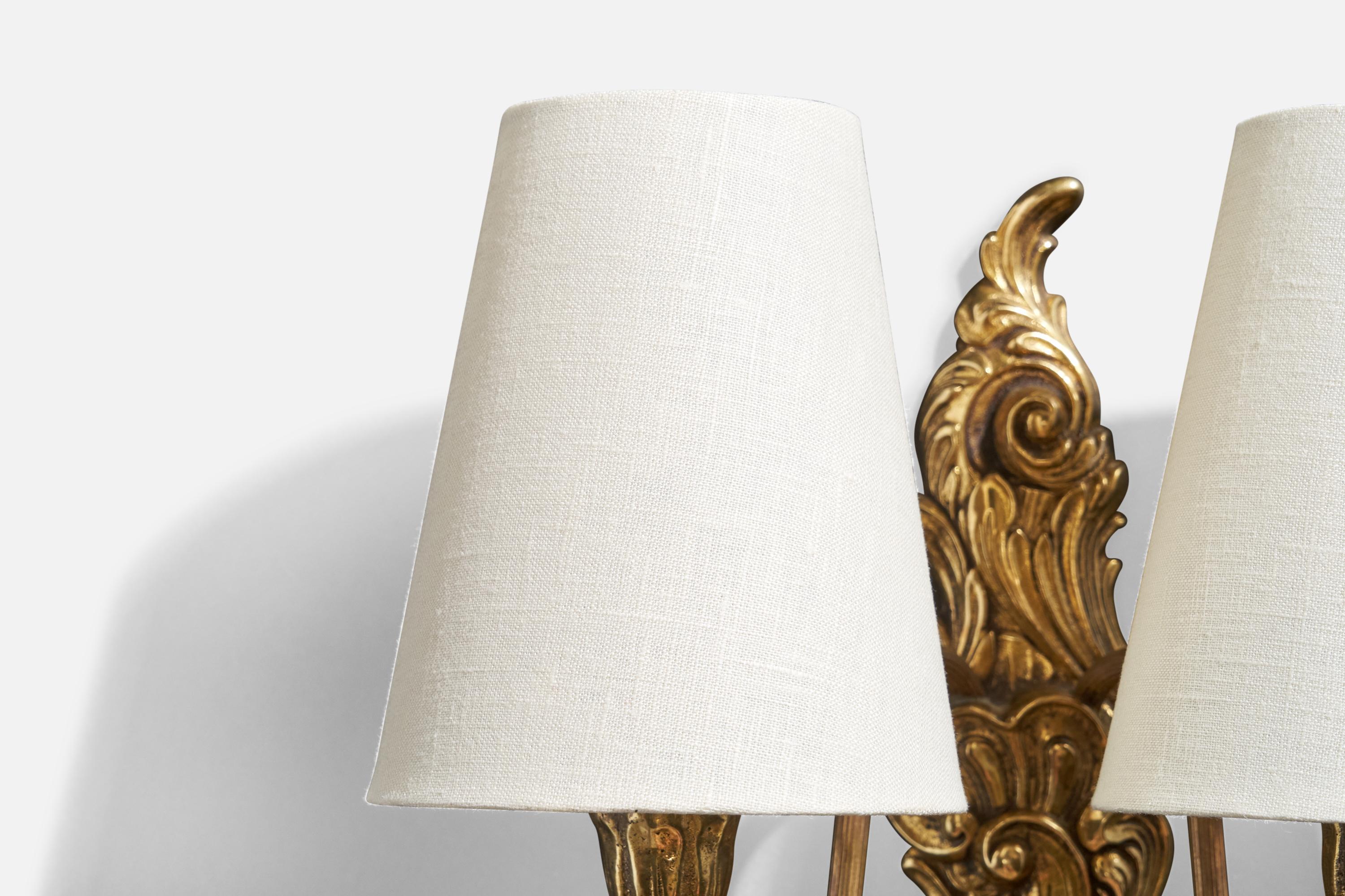 Designer francese, lampada da parete, ottone, tessuto, Francia, anni '1940 in vendita 3