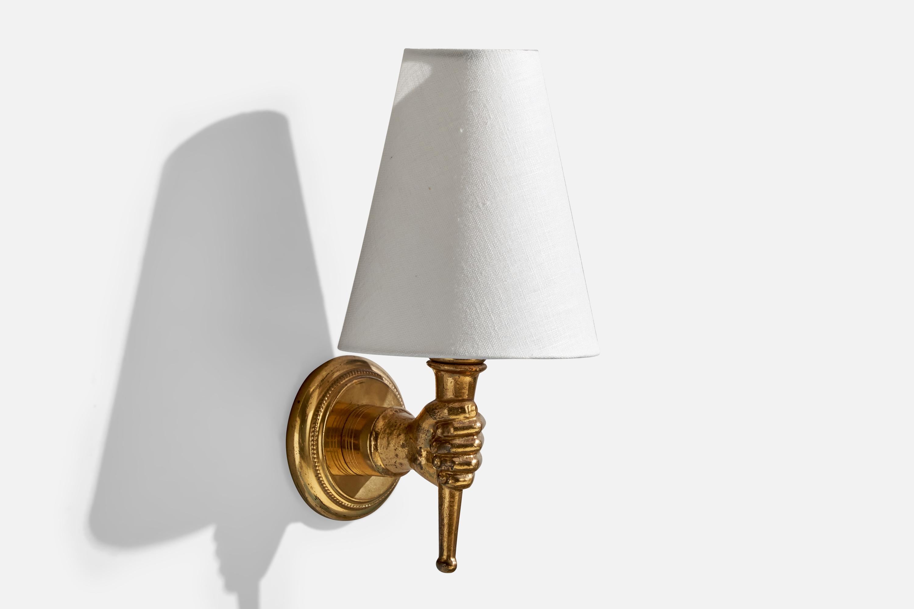 A brass and white fabric wall light designed and produced in France, c. 1950s.

Overall Dimensions (inches):  6.5” H x  3.25” W x  4“D
Back Plate Dimensions (Inches):  3.25” H x 3.25” W x .75” D
Bulb Specifications: E-12 Bulb
Number of Sockets (per