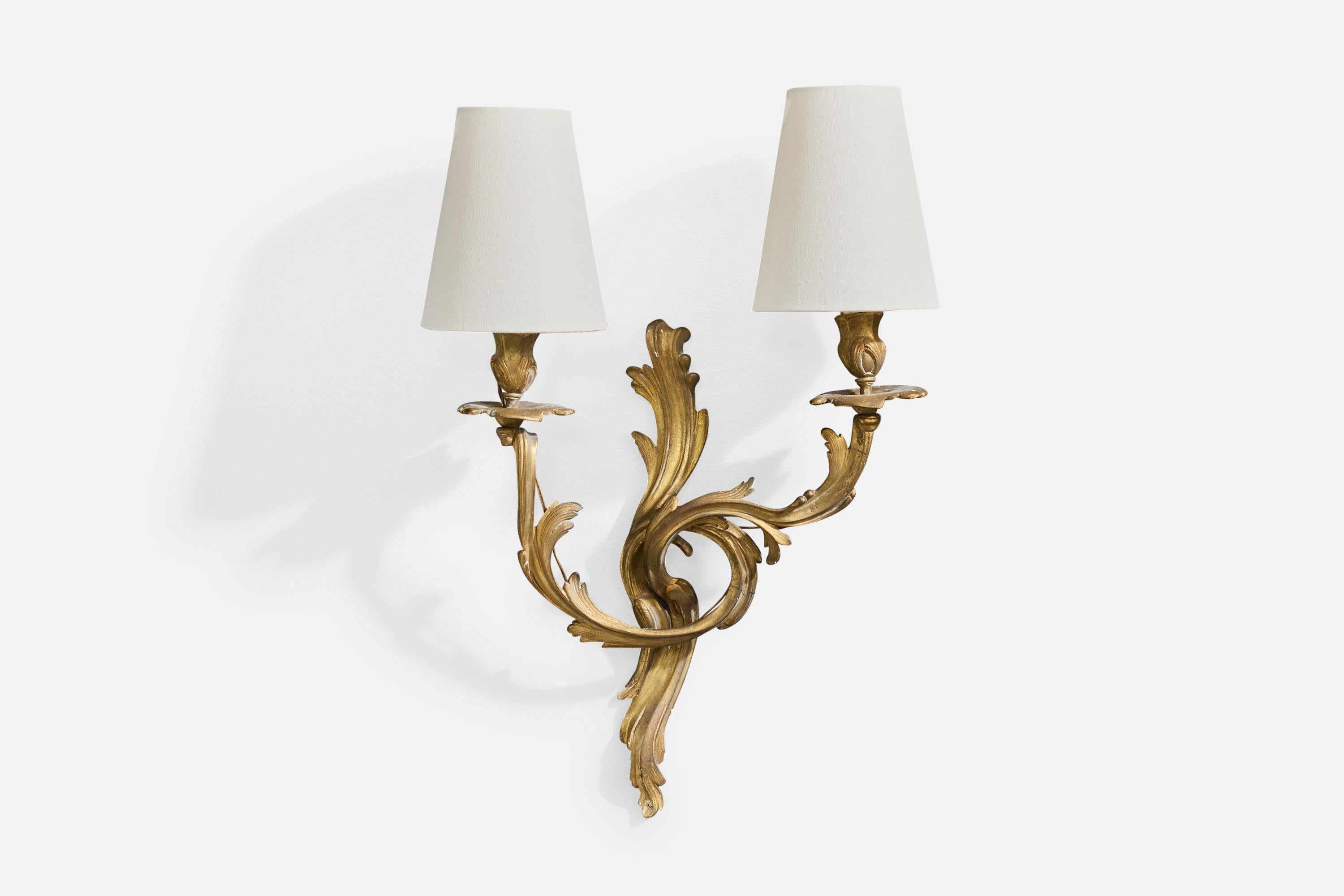 A brass and white fabric wall lights designed and produced in France, c. 1950s.

Overall Dimensions (Inches): 20.5
