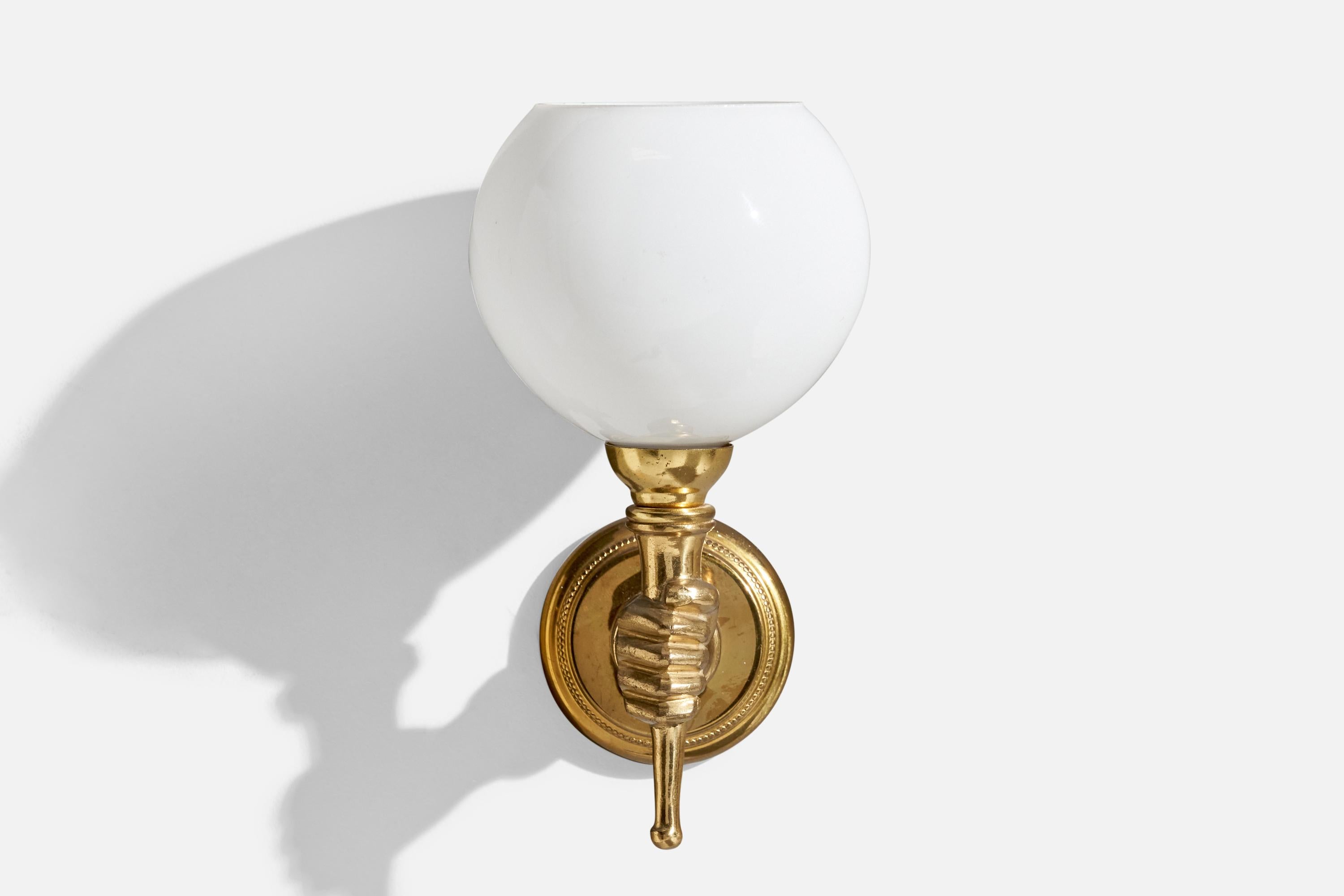 Mid-Century Modern French Designer, Wall Light, Brass, Glass, France, 1950s For Sale