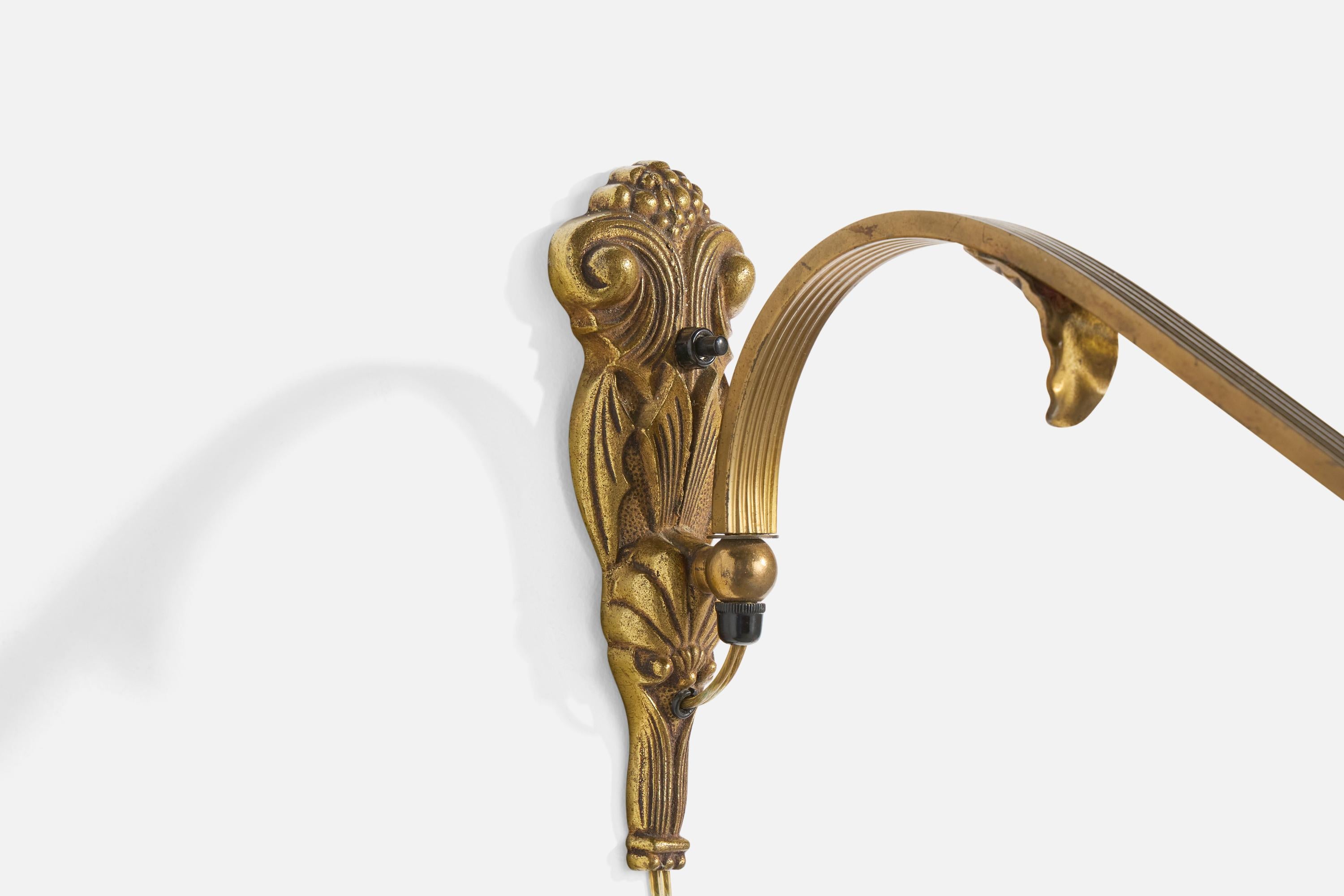 Mid-20th Century French Designer, Wall Light, Brass, Glass, France, 1950s For Sale