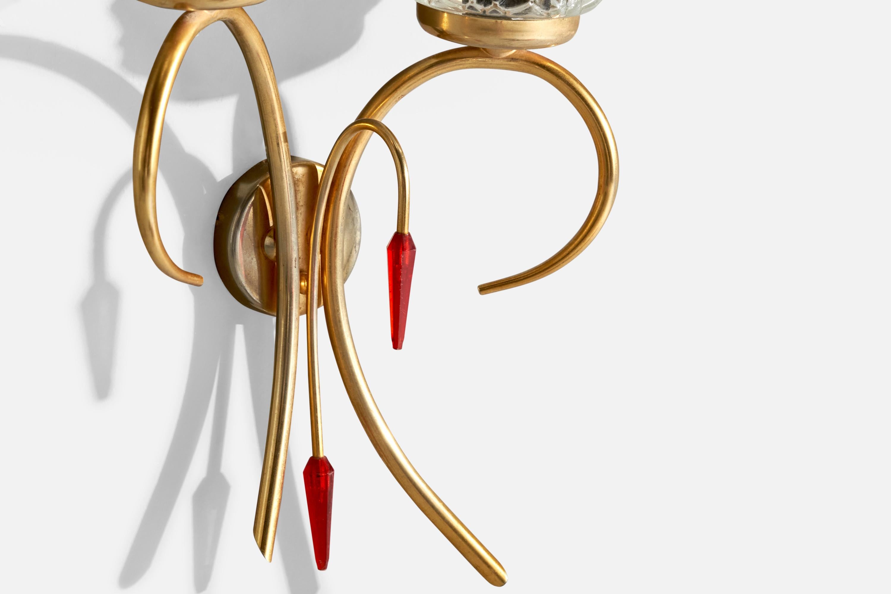 French Designer, Wall Light, Brass, Glass, France, 1950s For Sale 1