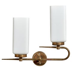 Lampada da parete di design francese, ottone, vetro, Francia, anni '1950