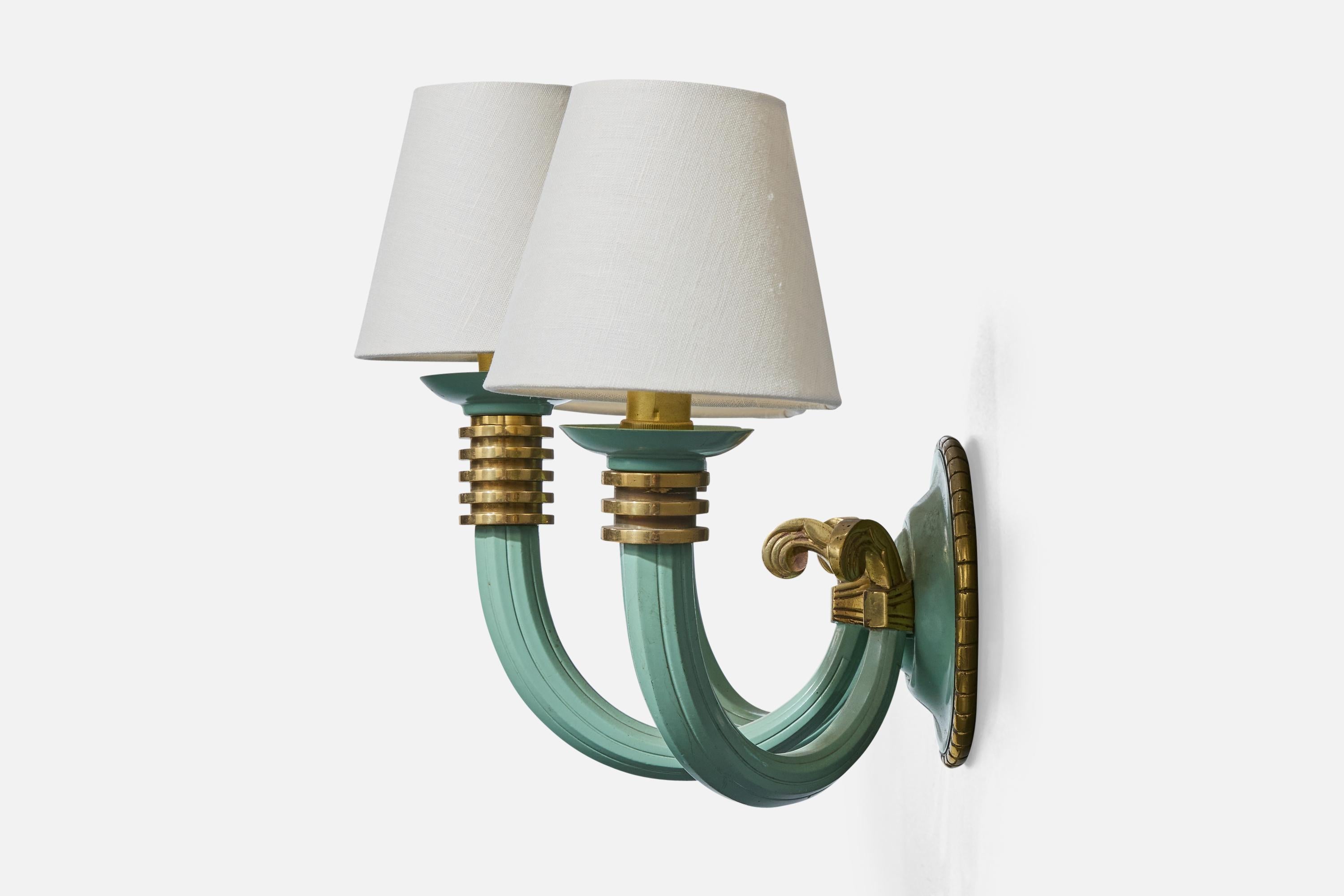 Francese Lampada da parete di design francese, ottone, metallo, tessuto, Francia, anni '1940 in vendita