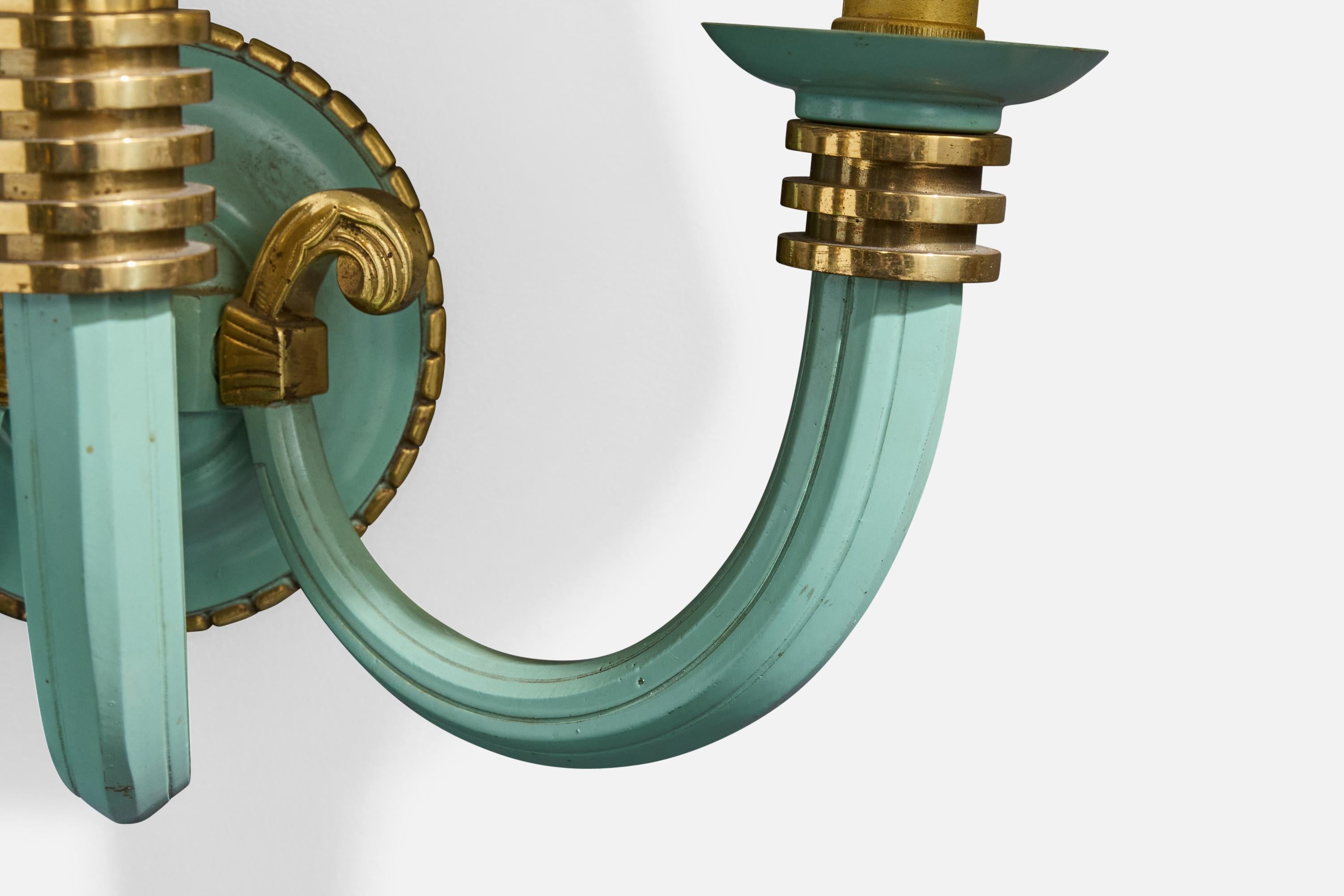 Metà XX secolo Lampada da parete di design francese, ottone, metallo, tessuto, Francia, anni '1940 in vendita