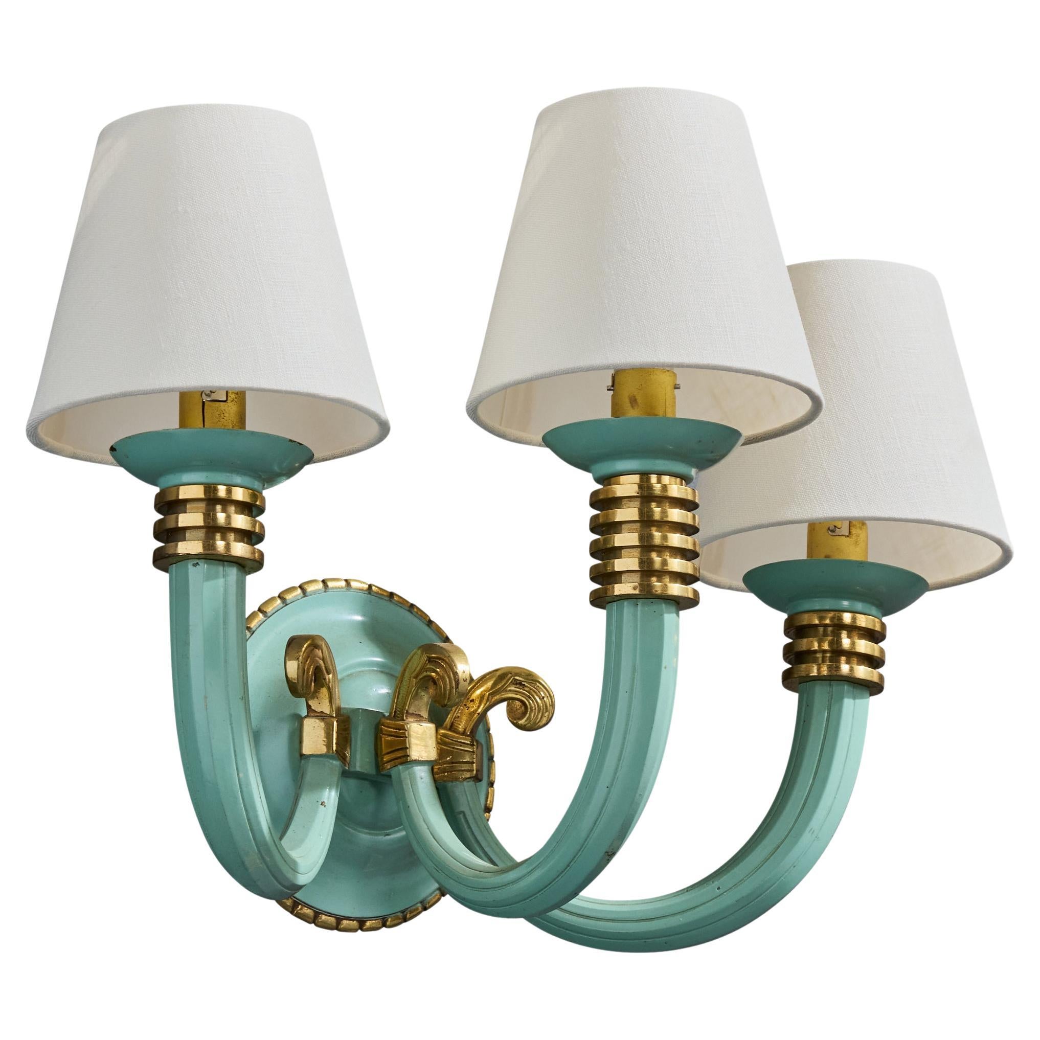 Lampada da parete di design francese, ottone, metallo, tessuto, Francia, anni 
1940 in vendita