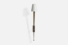 Französische Designerin, Wandleuchte, Messing, Metall, Stoff, Frankreich, 1950er Jahre