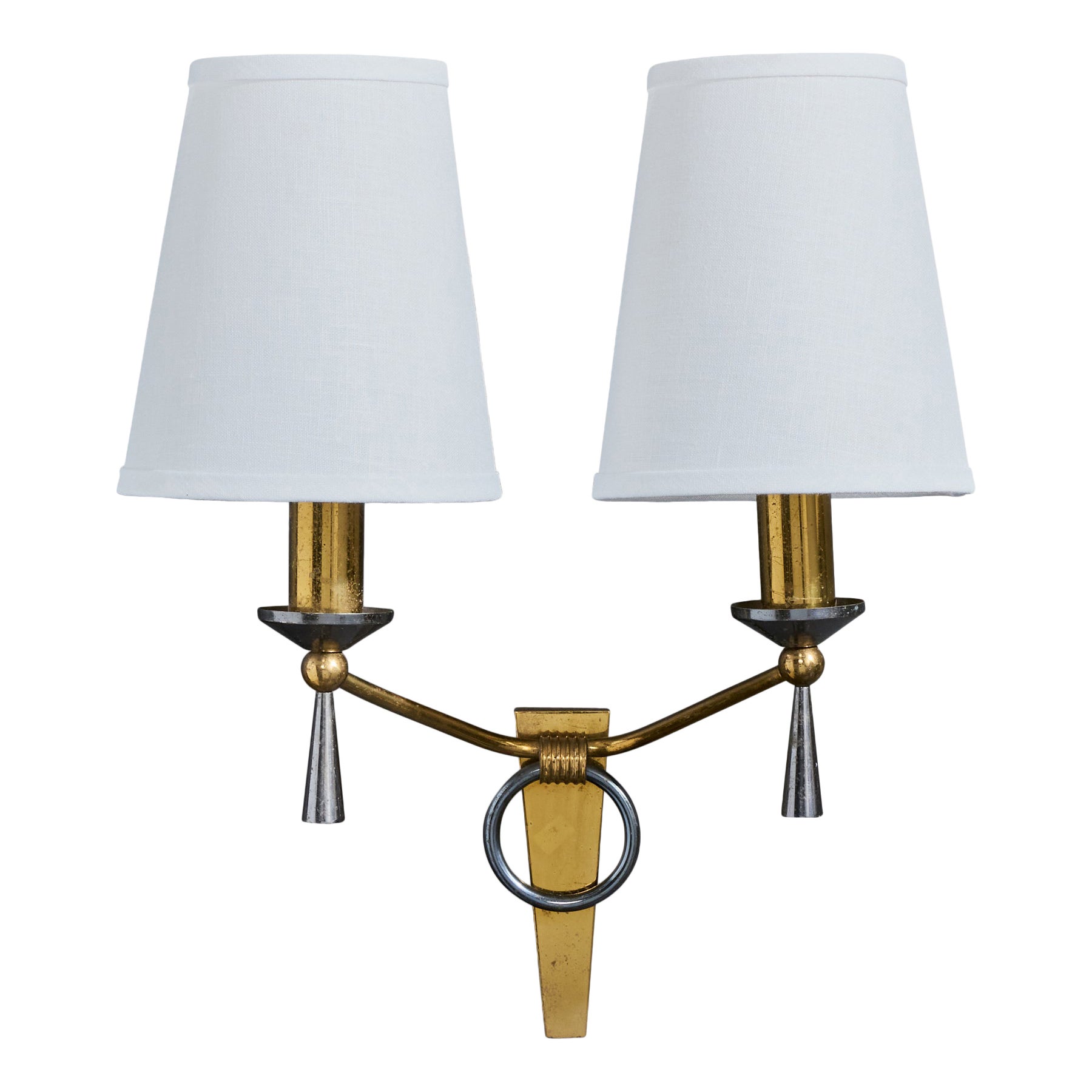 Lampada da parete di design francese, ottone, metallo, tessuto, Francia, anni 
1950