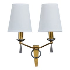 Lampada da parete di design francese, ottone, metallo, tessuto, Francia, anni 
1950