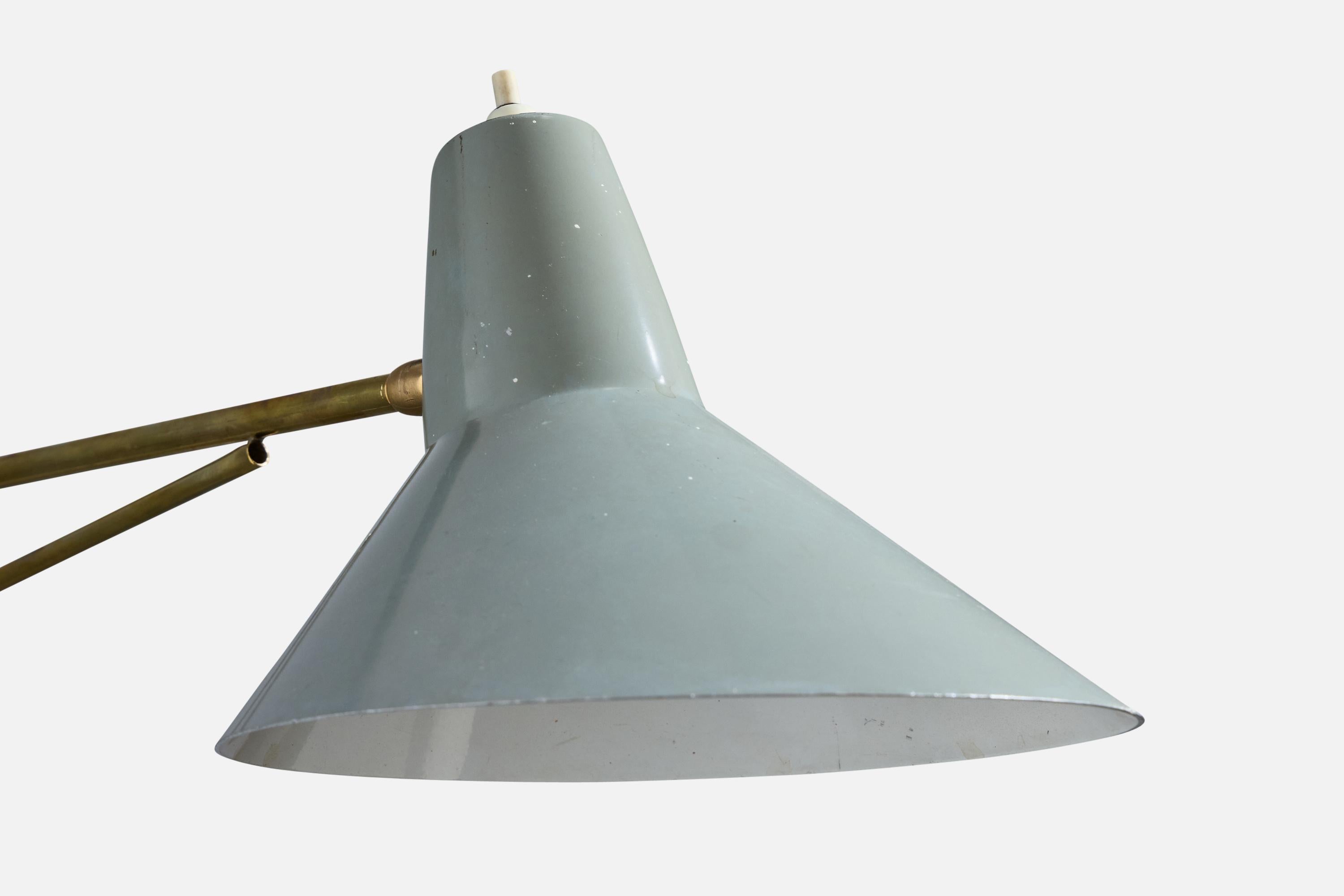 Metallo Lampada da parete di design francese, ottone, metallo, Francia, anni '50 in vendita