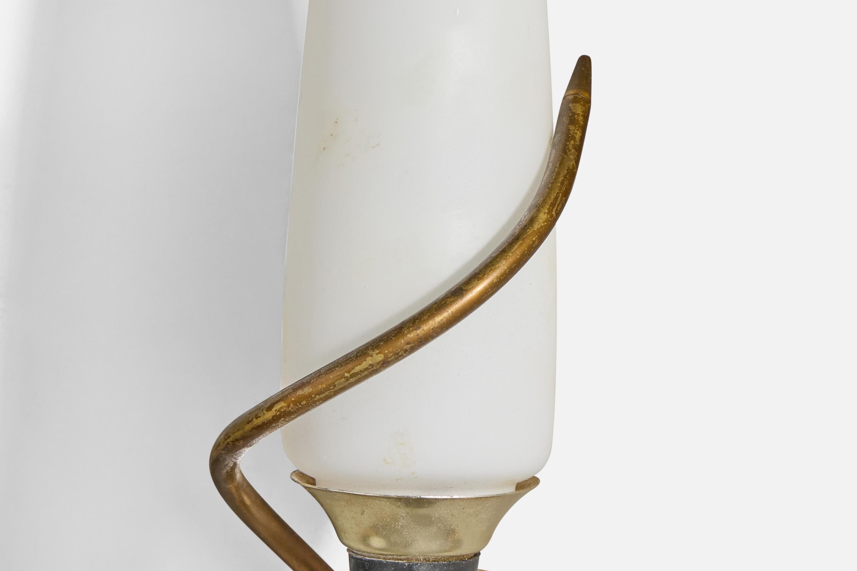 French Designer, Wall Light, Brass, Metal, France, 1950s For Sale 3