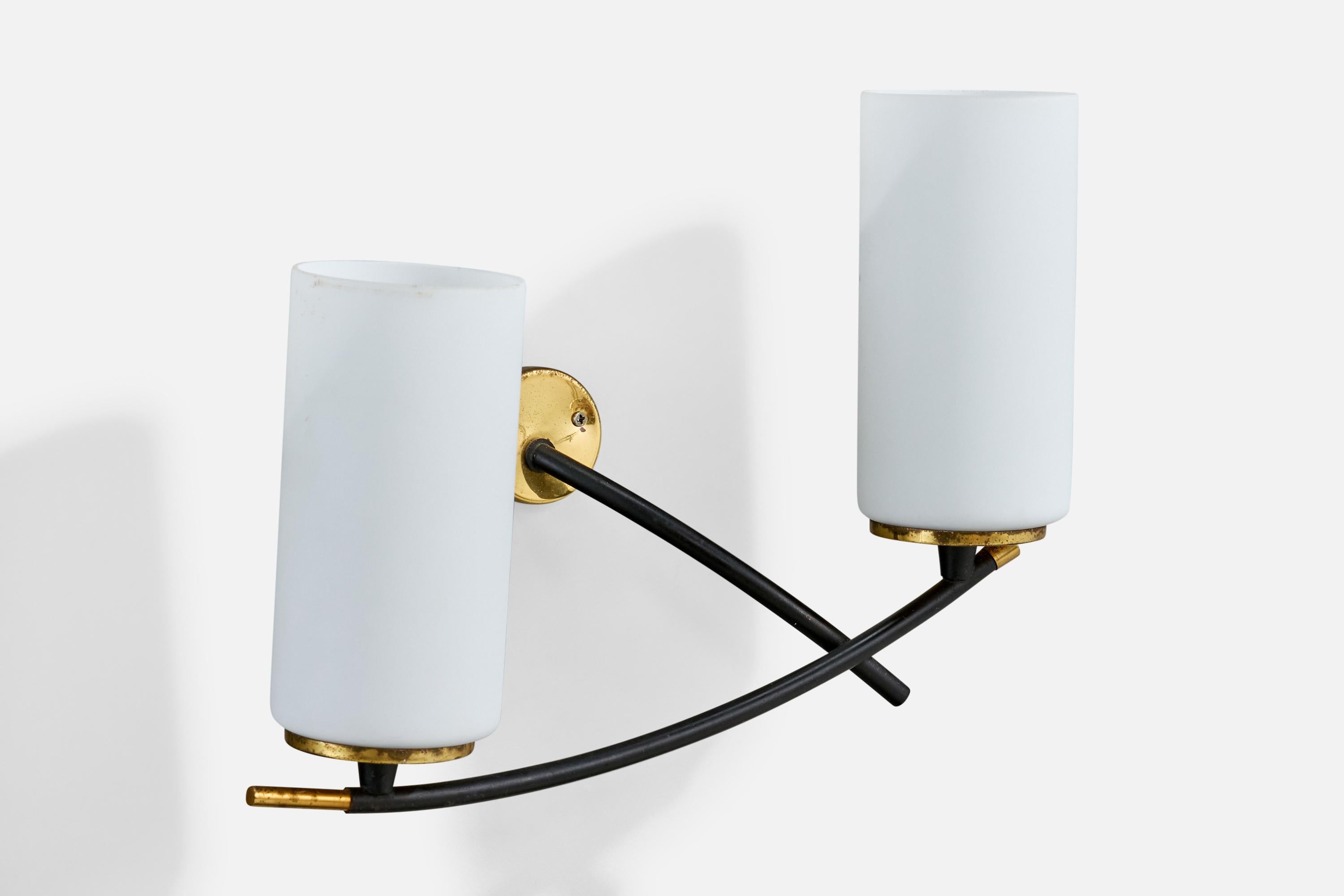 Mid-Century Modern French Designer, Wall Light, Brass, Metal, Glass, France, 1950s For Sale
