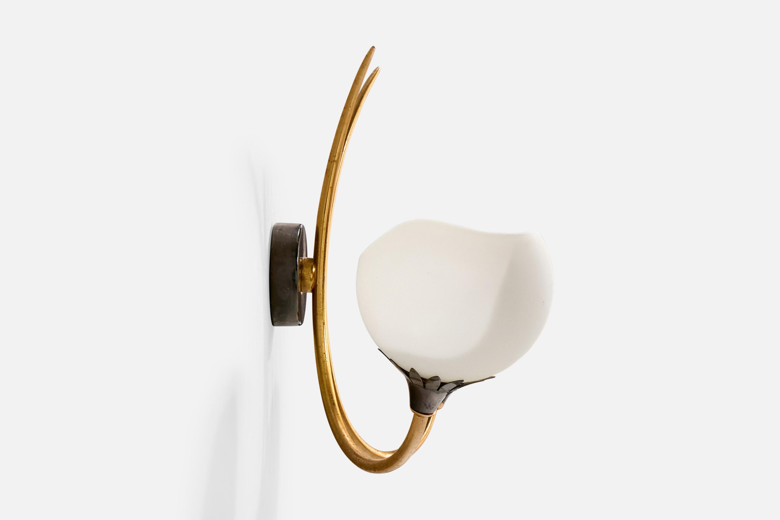 Français Design/One, Design-Light, laiton, métal, verre, France, années 1950 en vente