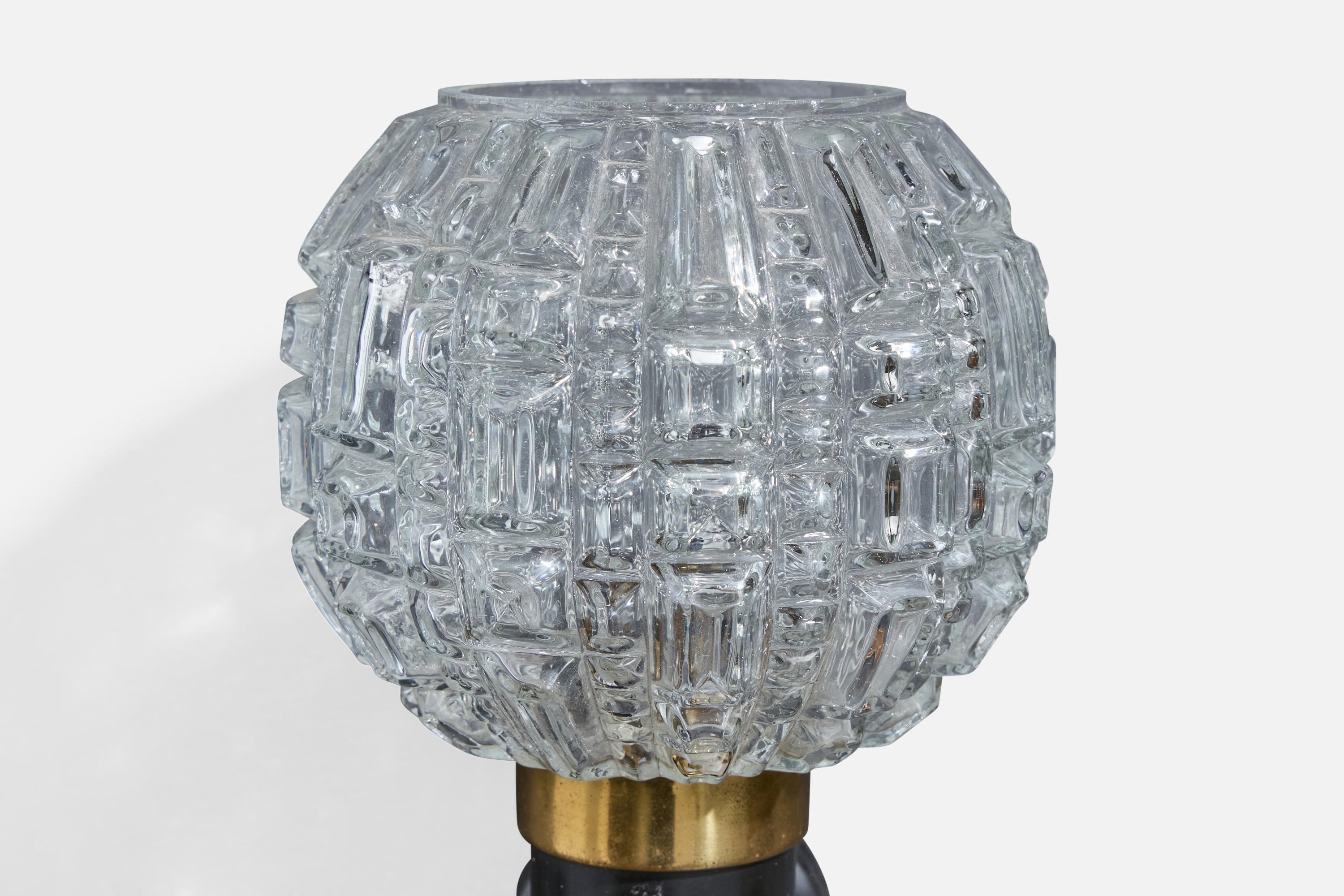 French Designer, Wall Light, Brass, Metal, Glass, France, 1950s For Sale 3