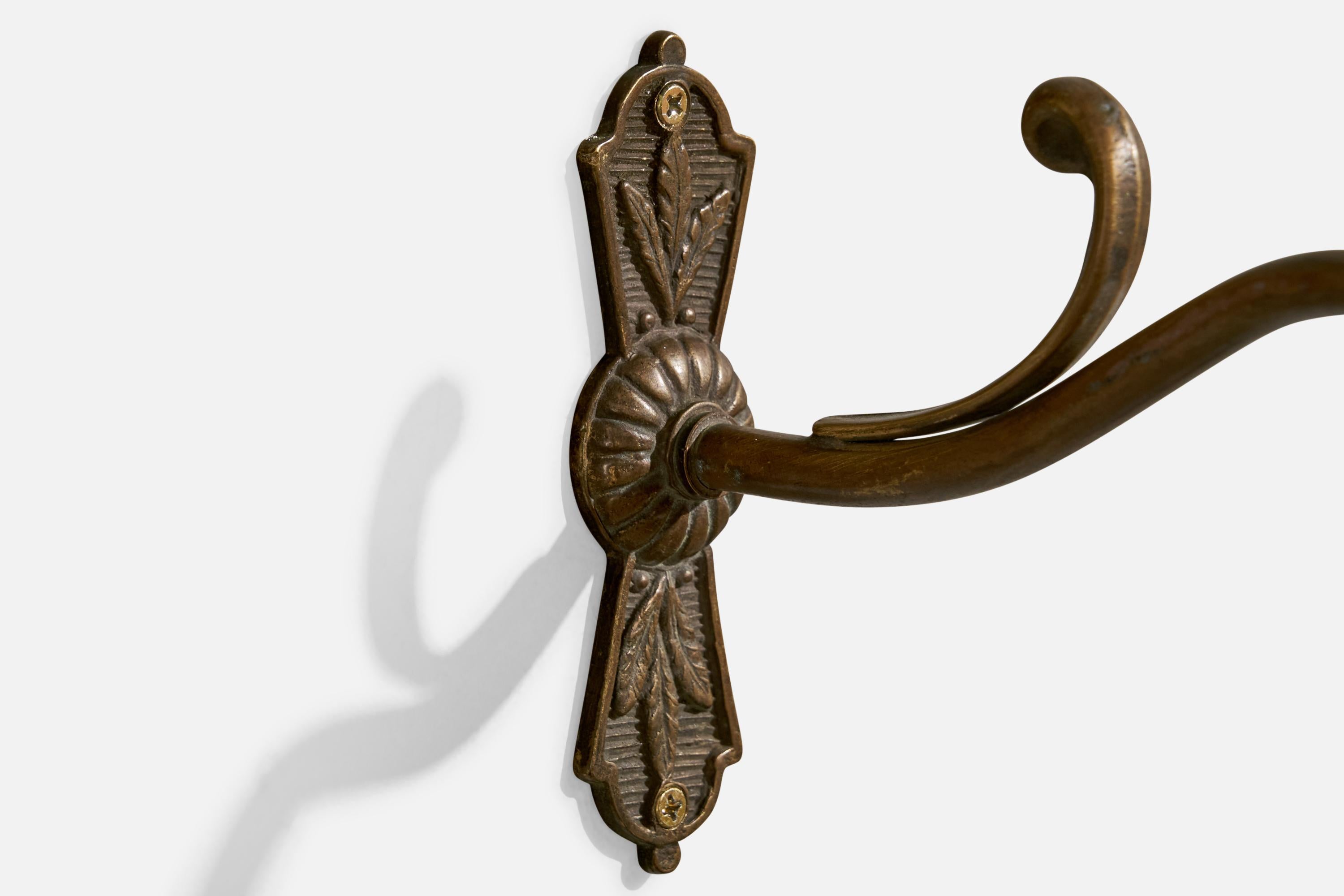 Mid-20th Century French Designer, Wall Light, Brass, Rattan, France, 1940s For Sale