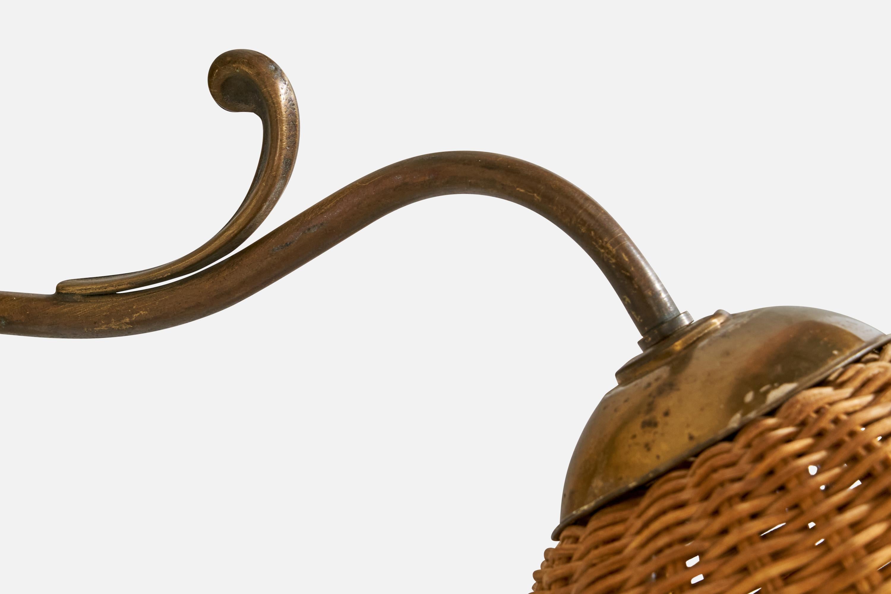French Designer, Wall Light, Brass, Rattan, France, 1940s For Sale 1
