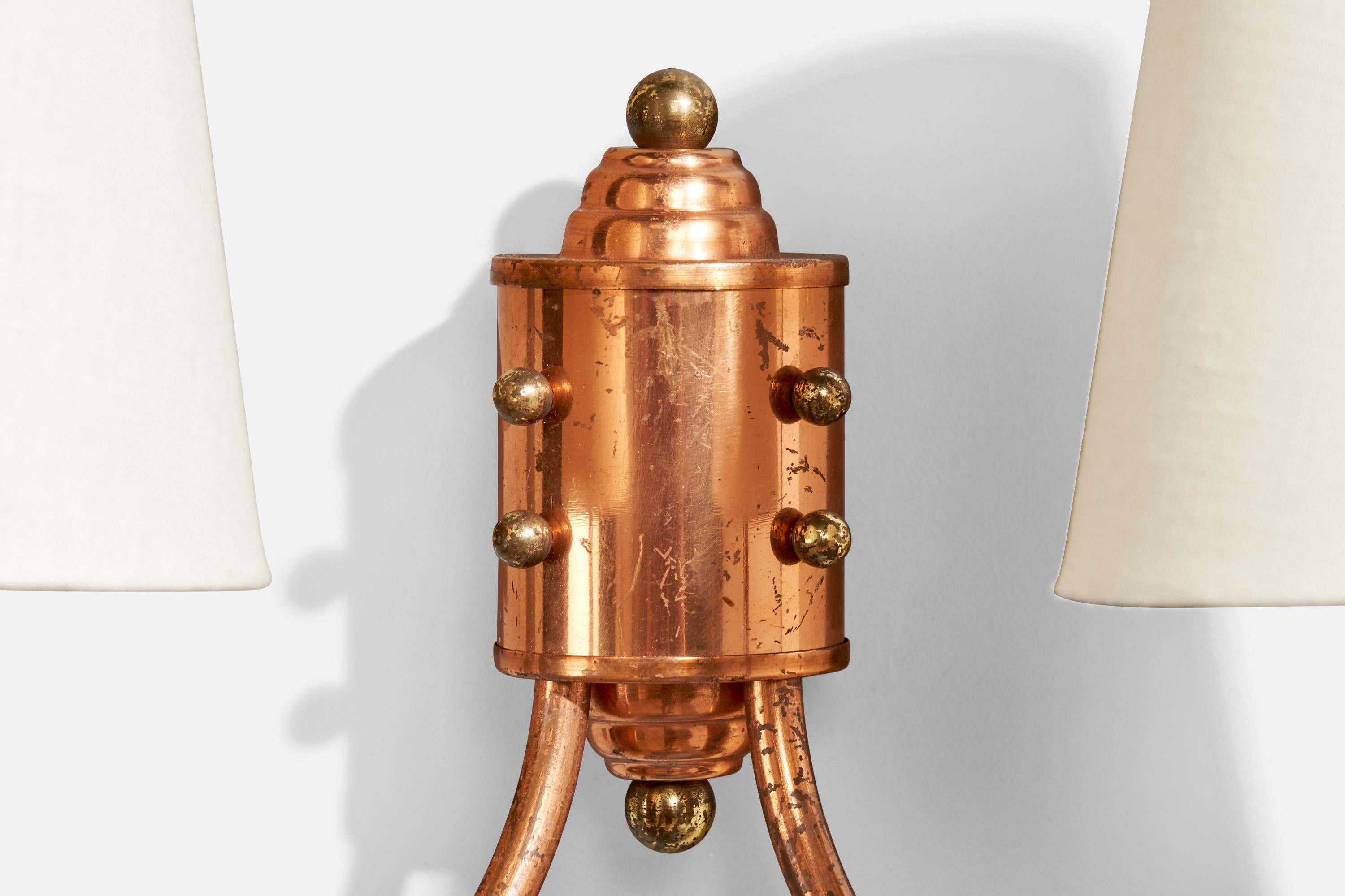 French Designer, Wall Light, Copper, Brass, Fabric, France, 1950s For Sale 1