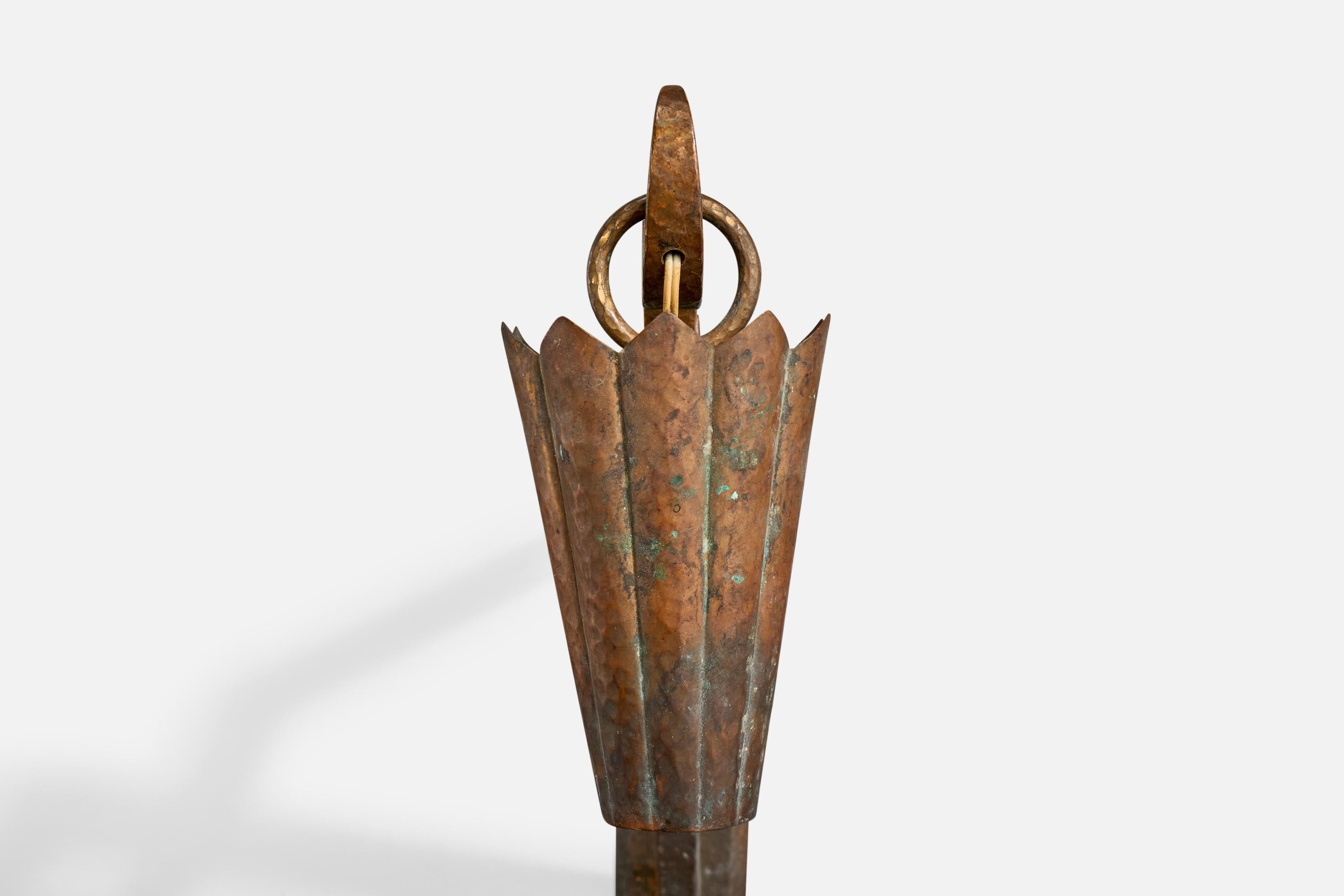 French Designer, Wall Light, Copper, France, 1930s For Sale 4