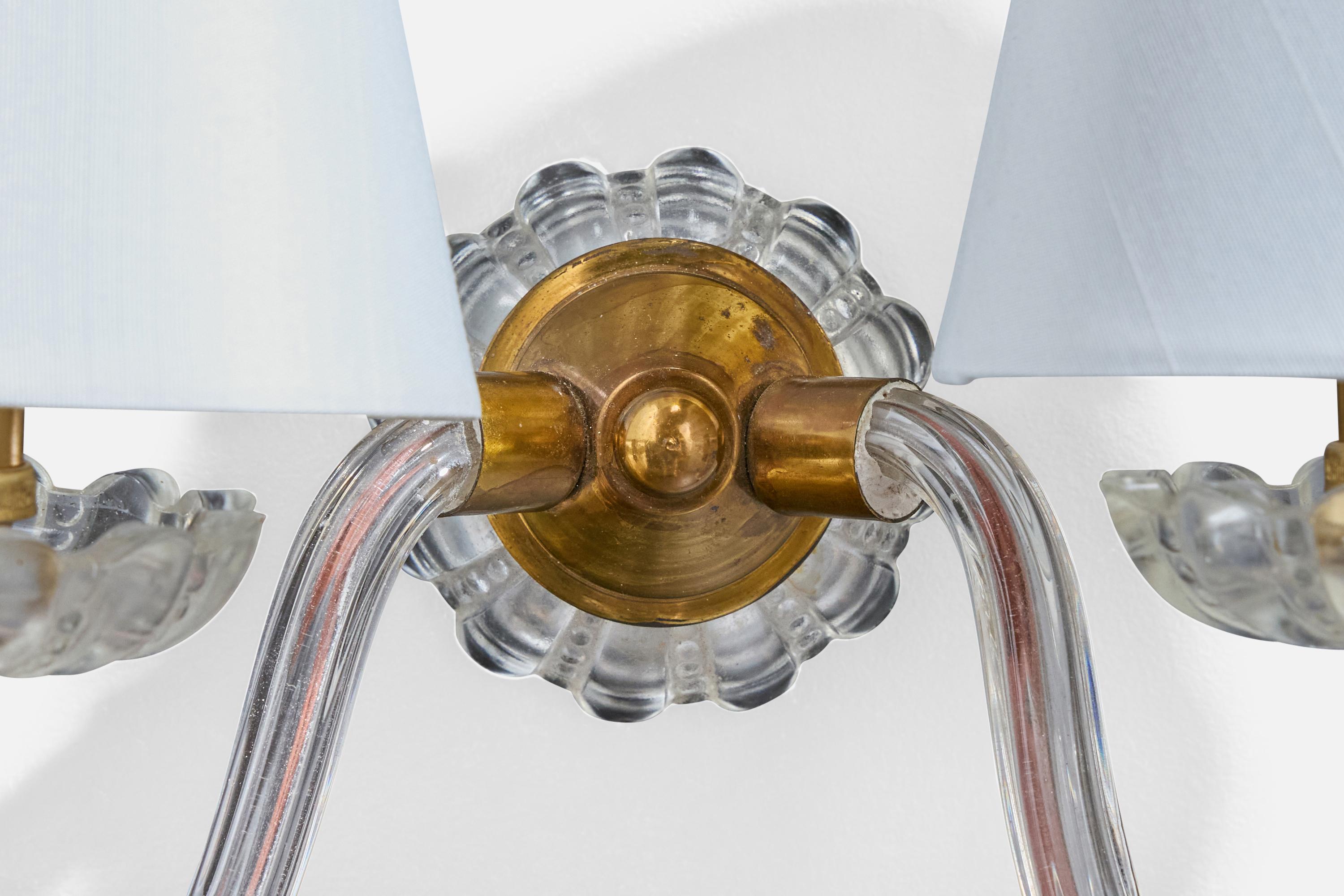 Diseñador francés, Aplique, Cristal, Latón, Tela, Francia, Años 50 mediados del siglo XX en venta