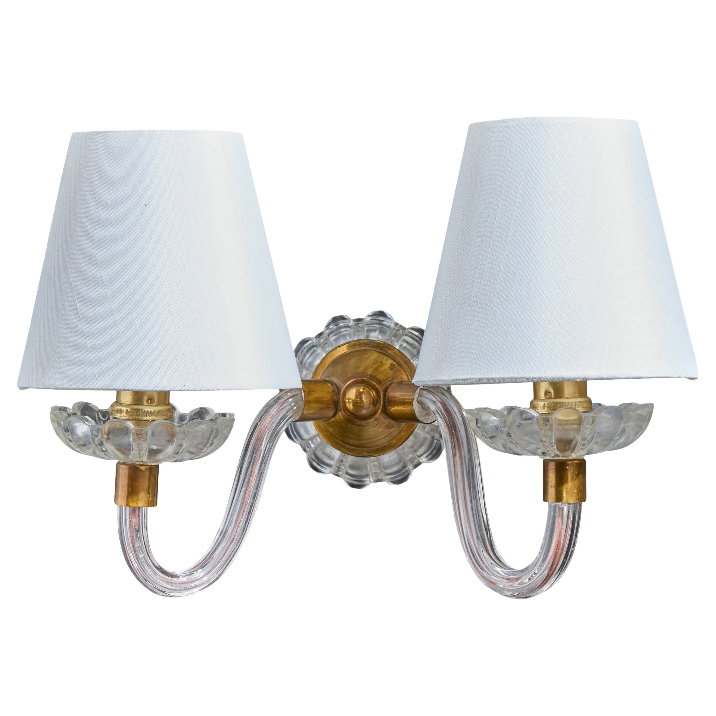 Lampada da parete di design francese, vetro, ottone, tessuto, Francia, anni '50