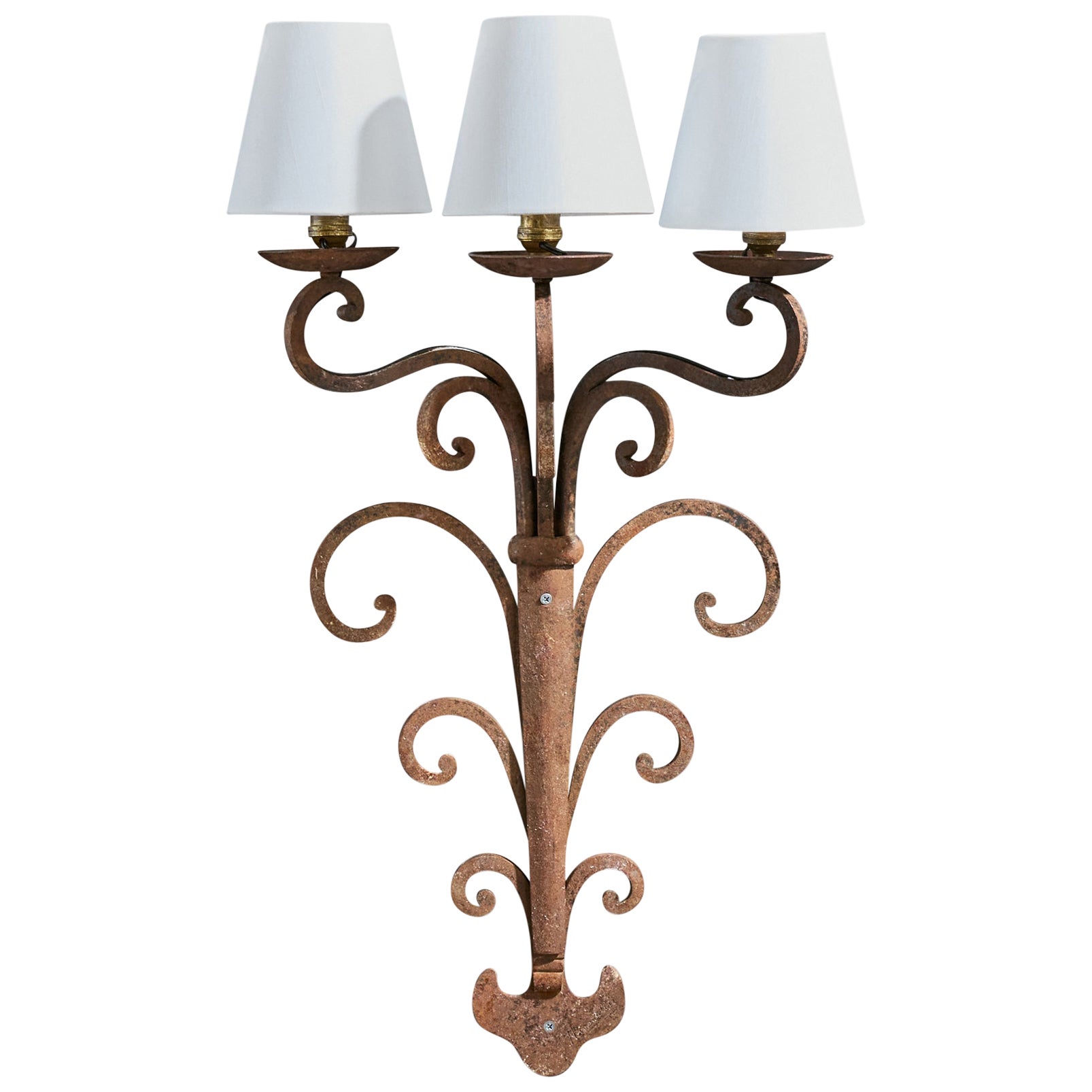 Design francese, applique, ferro, ottone, tessuto, Francia, anni 
40