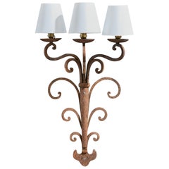 Design francese, applique, ferro, ottone, tessuto, Francia, anni 
40