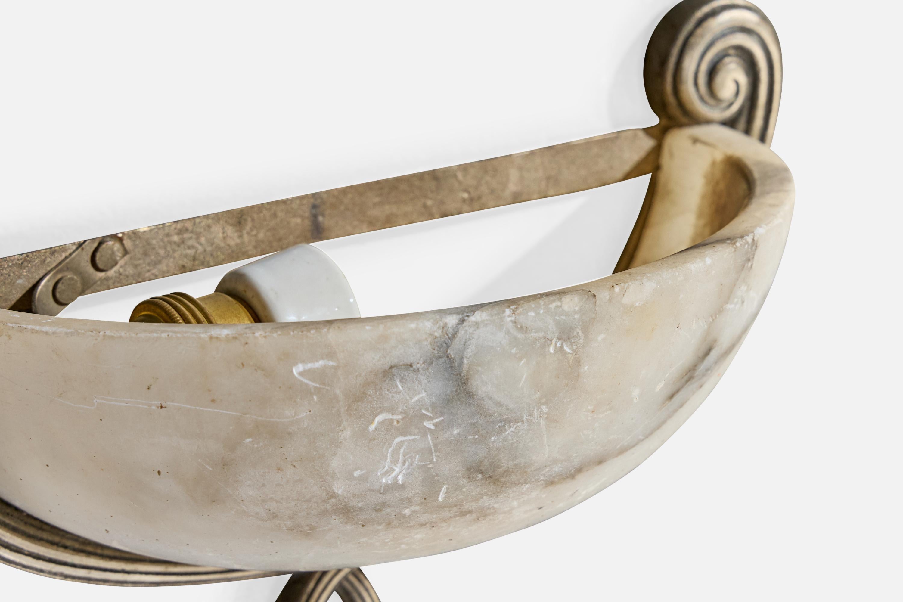 Designer francese, lampada da parete, metallo, alabastro, Francia, anni '30 in vendita 1