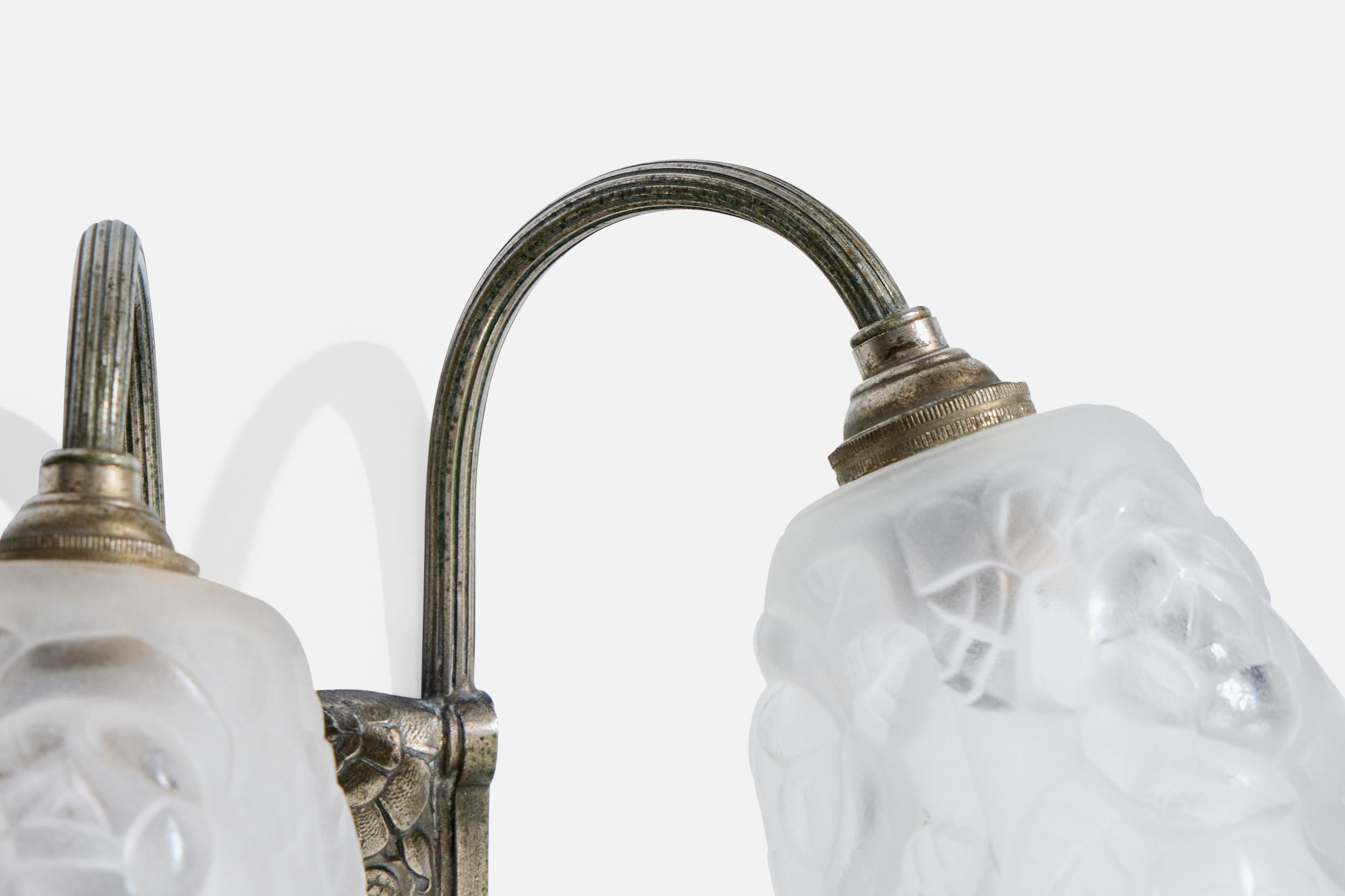 Designer francese, lampada da parete, metallo, vetro, Francia, anni '1930 in vendita 1