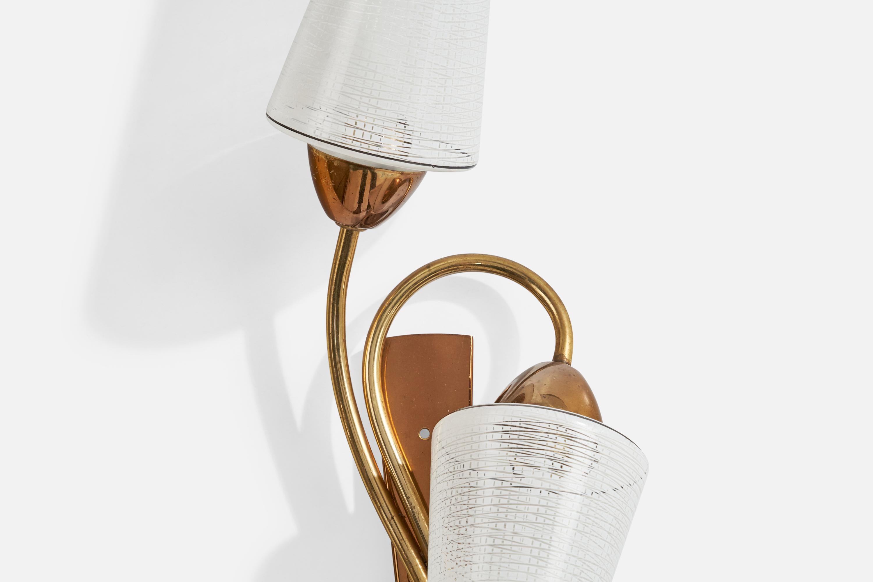 French Designer, Wall Lights, Brass, Copper, Glass, France, 1950s For Sale 3